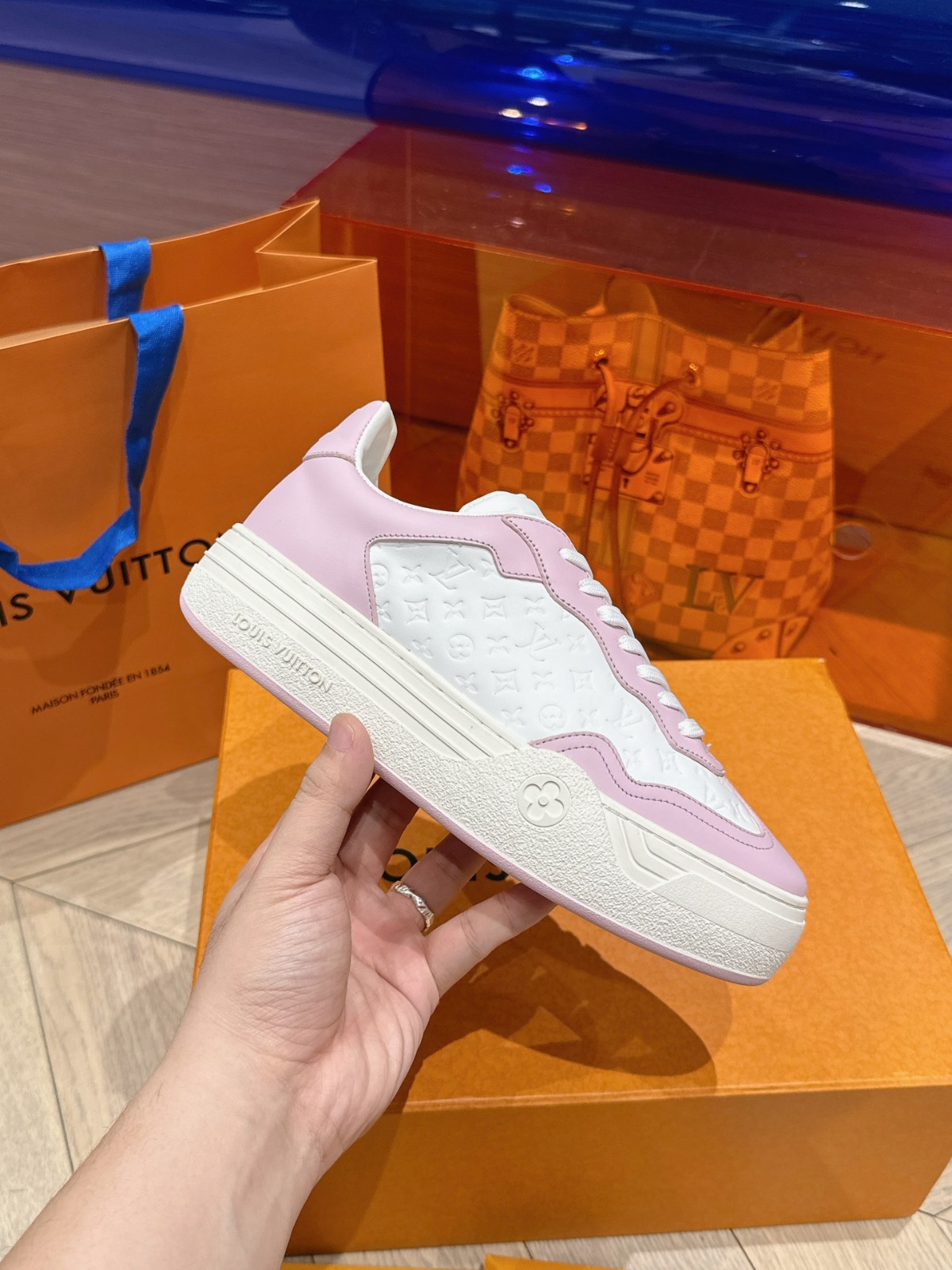 040 38123168 size 35-41