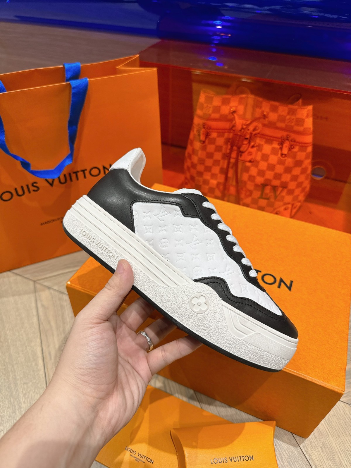 039 38123168 size 35-41