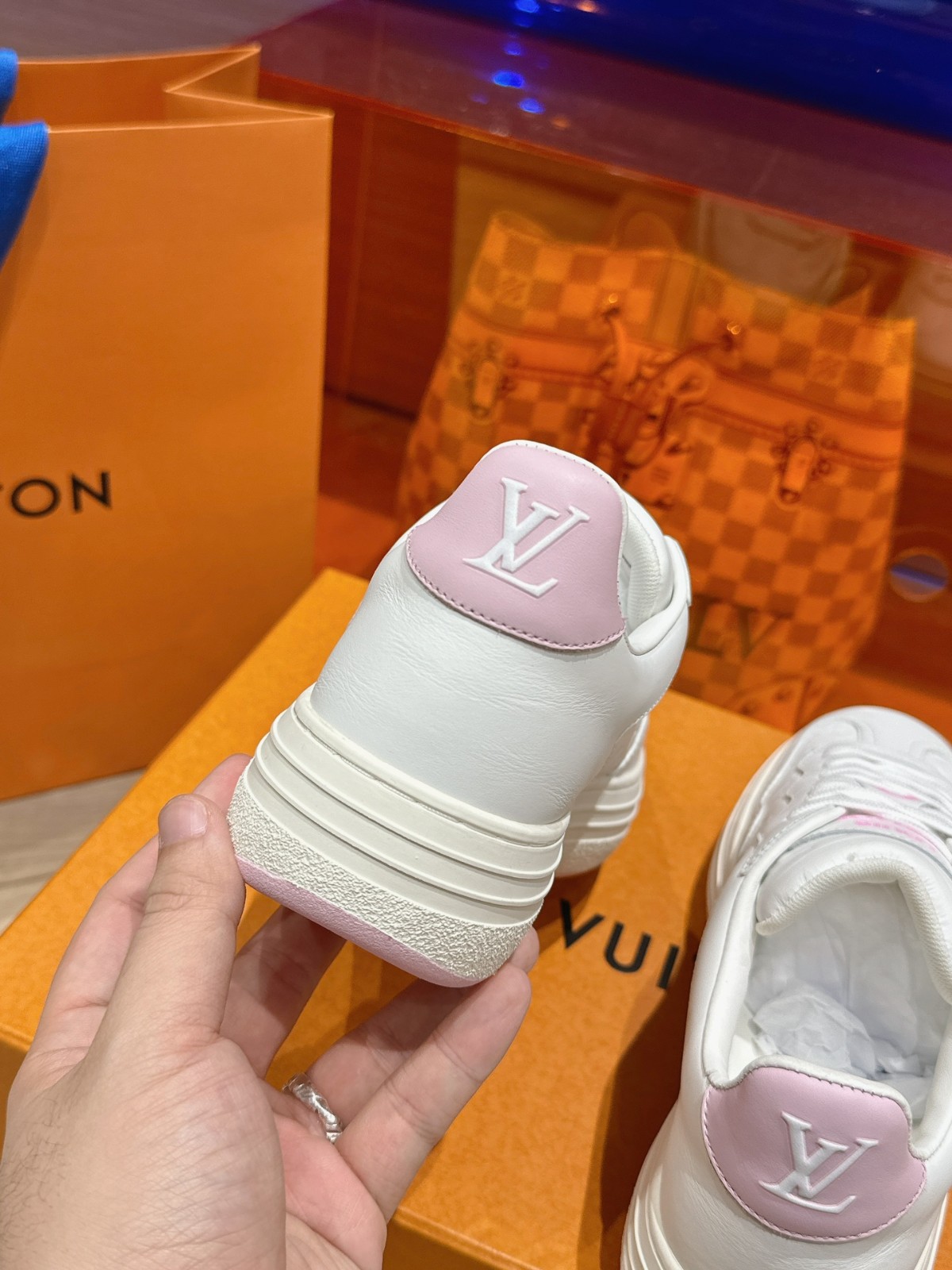 038 38123168 size 35-41