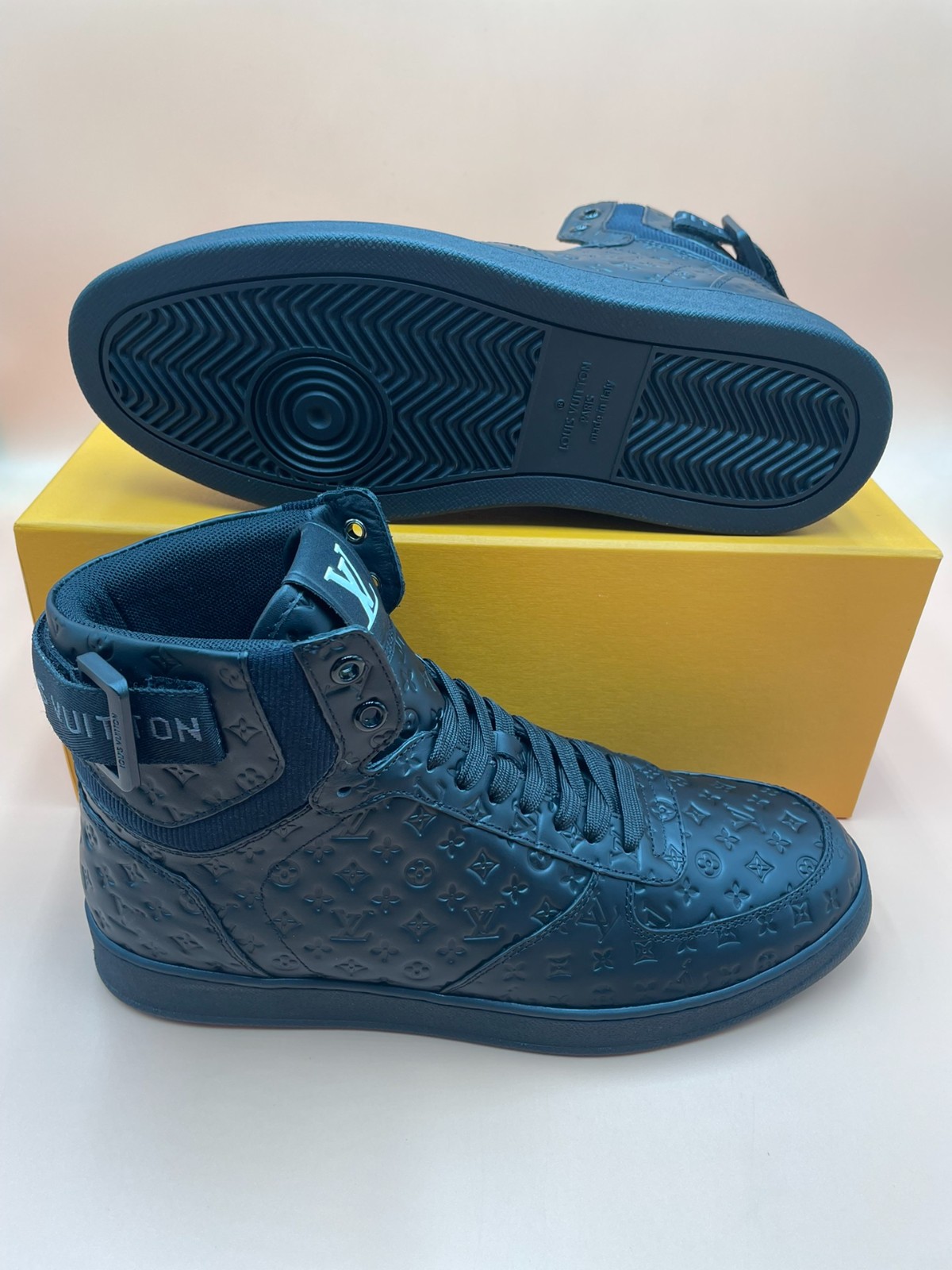 033 38123158 size 38-45