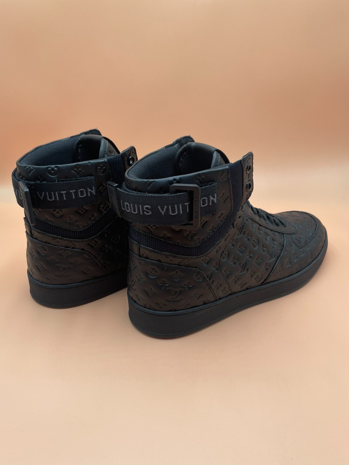 033 38123158 size 38-45