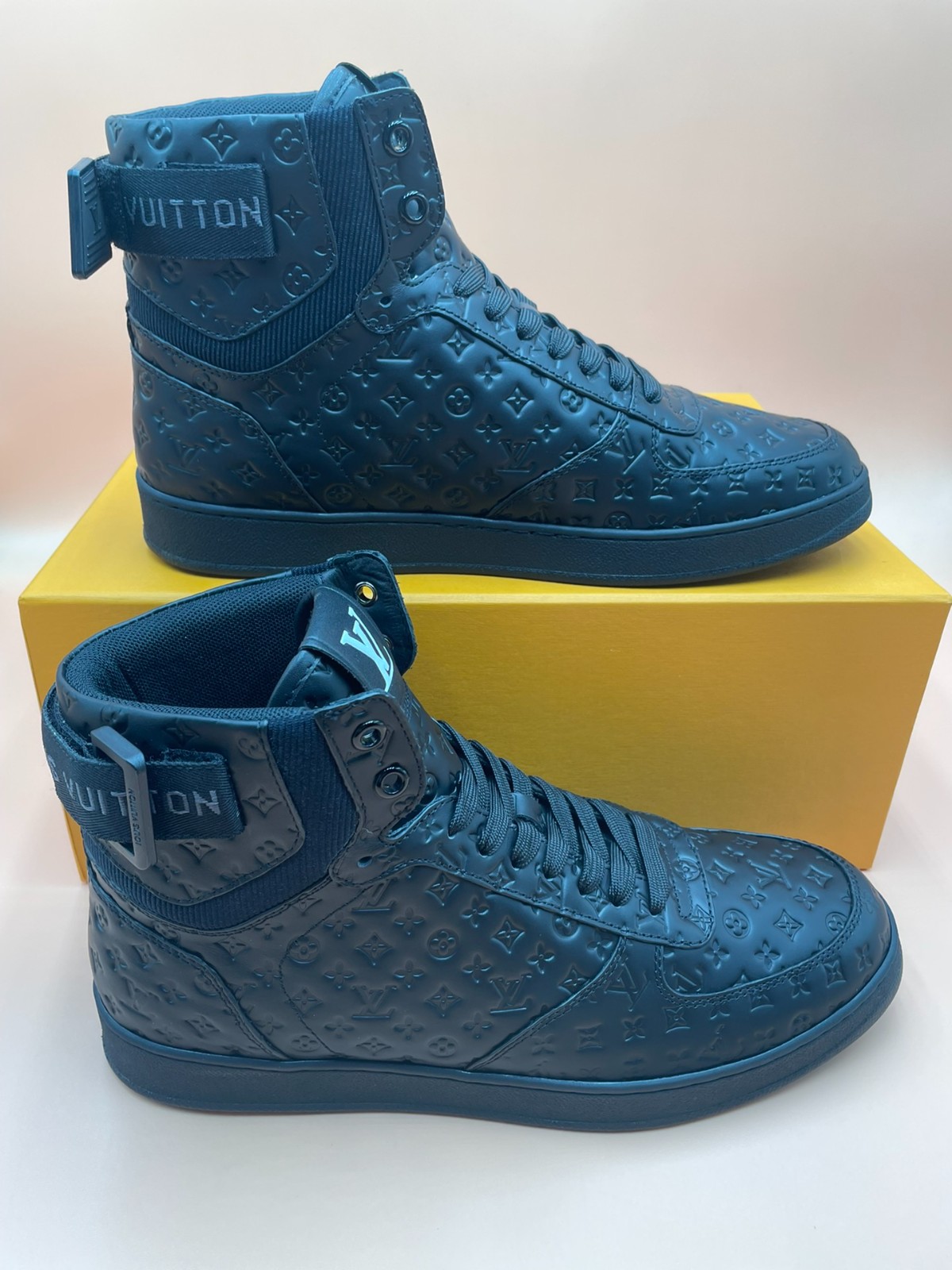 033 38123158 size 38-45