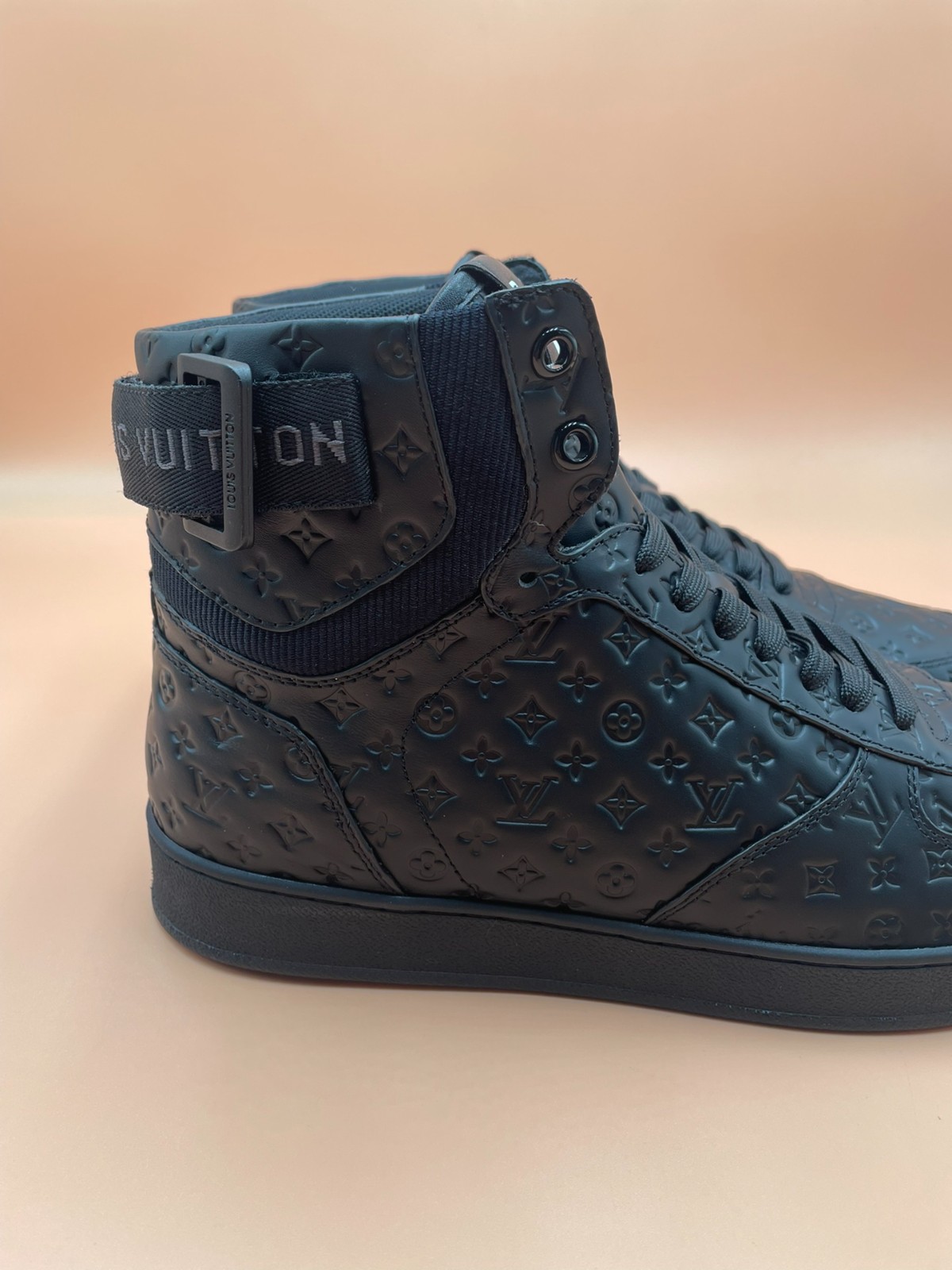033 38123158 size 38-45