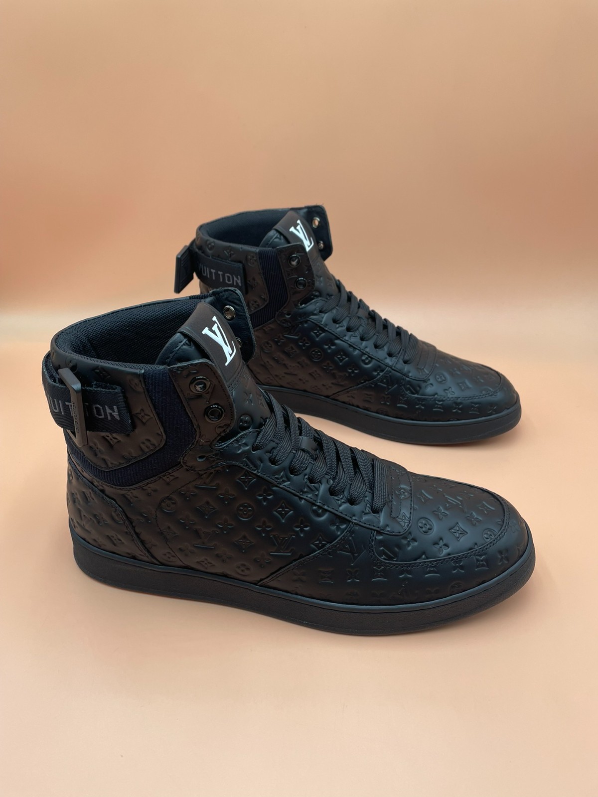 033 38123158 size 38-45