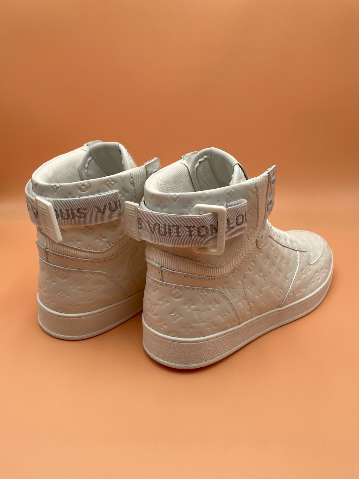 032 38123158 size 38-45