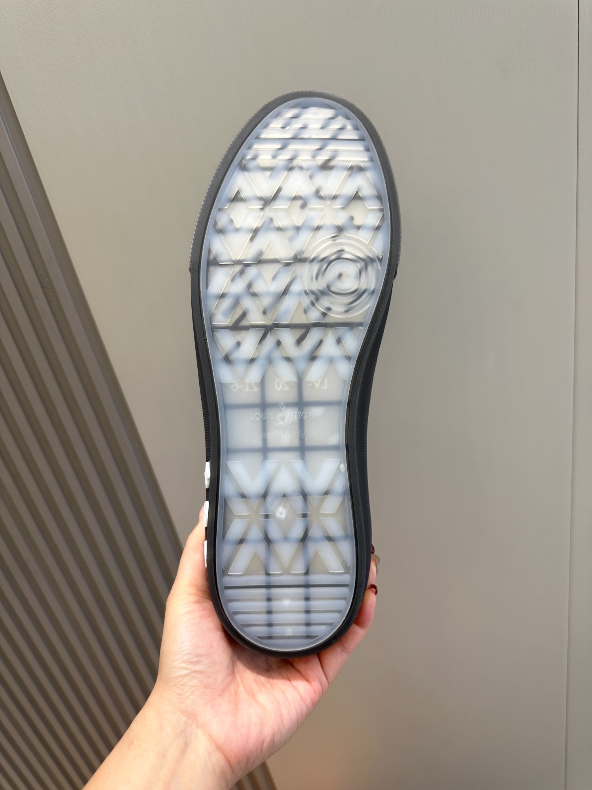 026 37123157 size 38-45