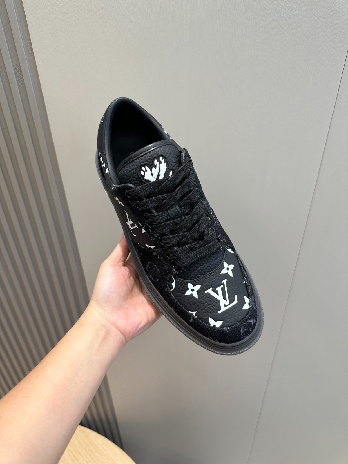 026 37123157 size 38-45