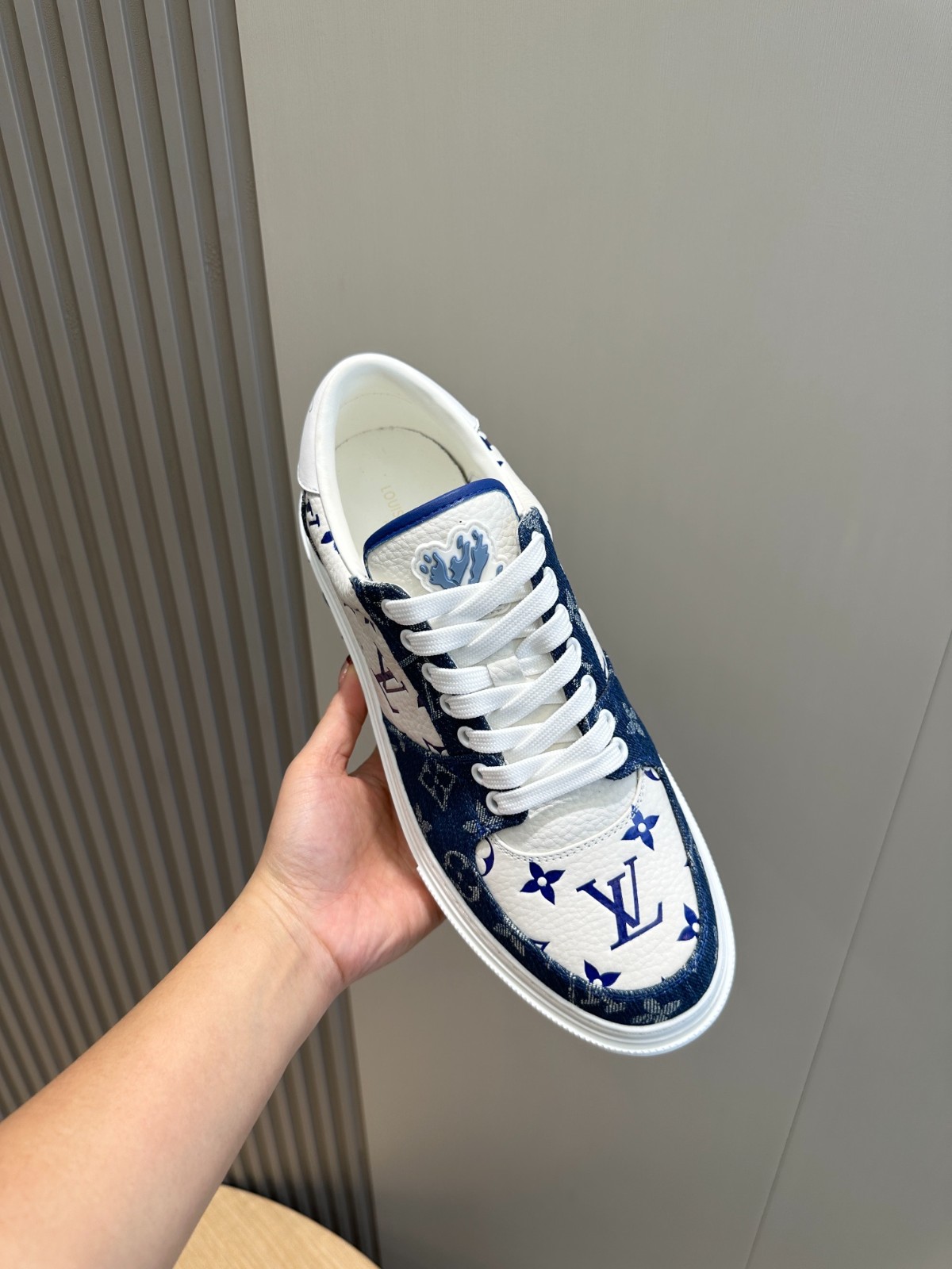 025 37123157 size 38-45