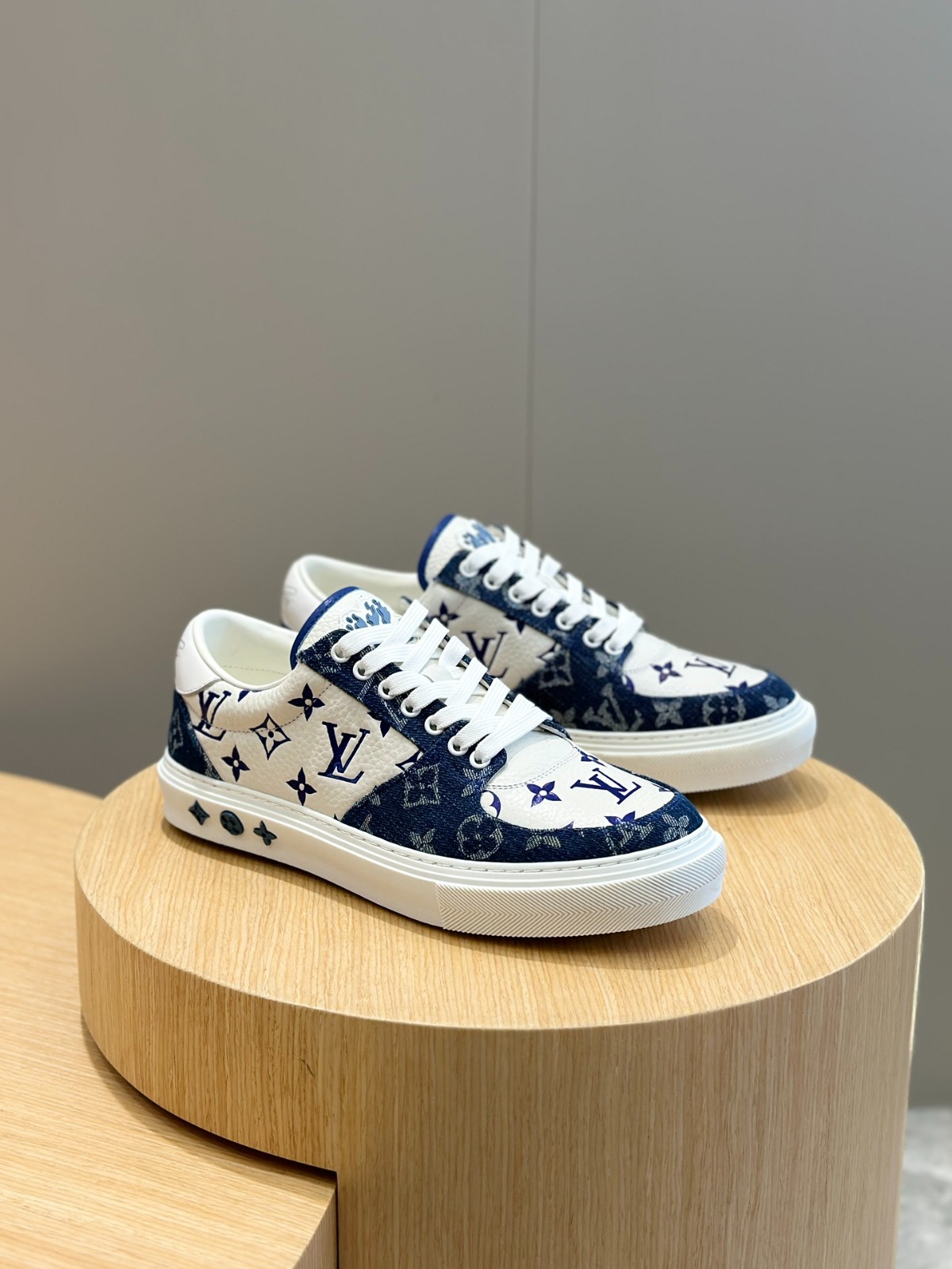 025 37123157 size 38-45