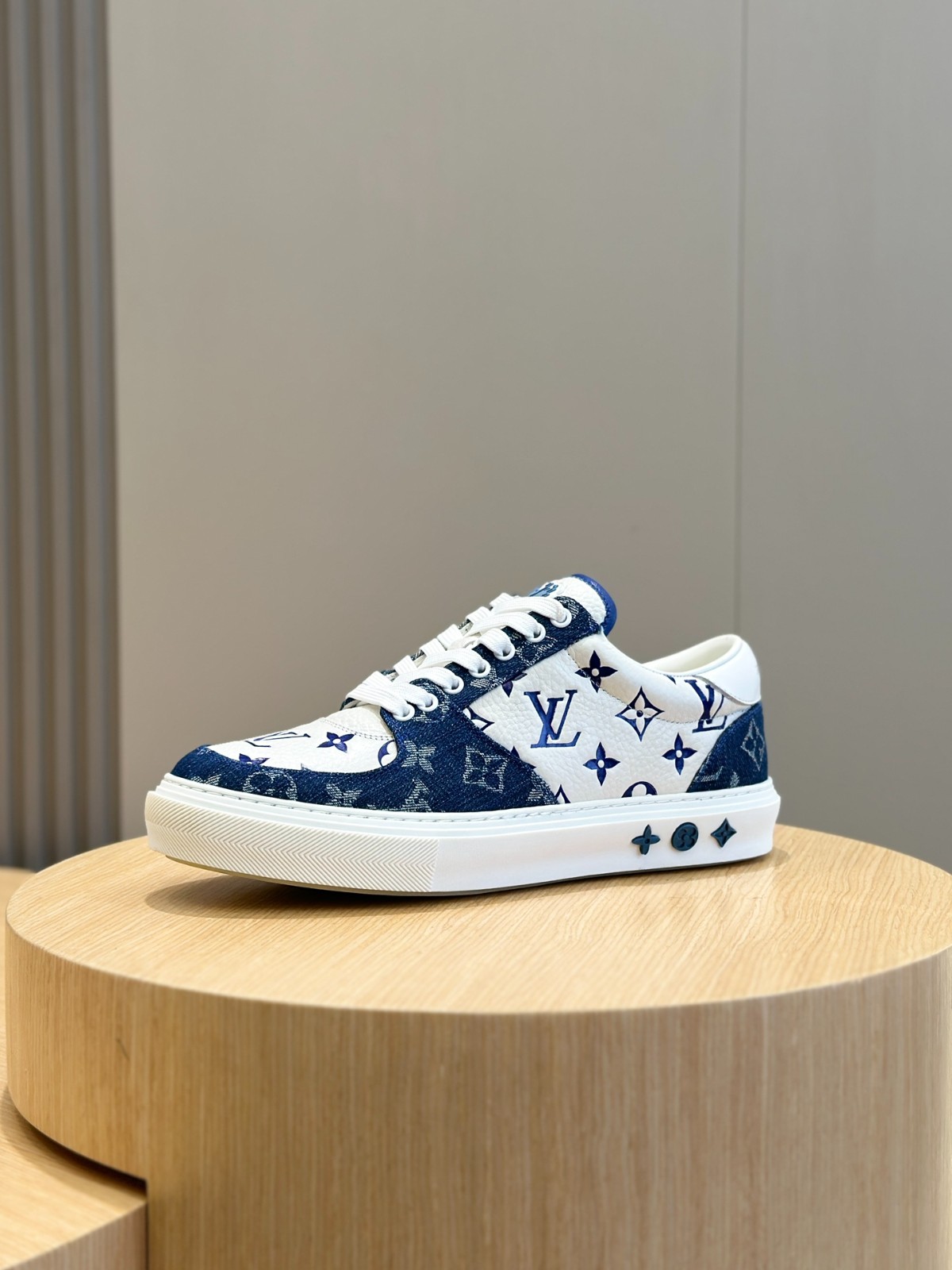 025 37123157 size 38-45