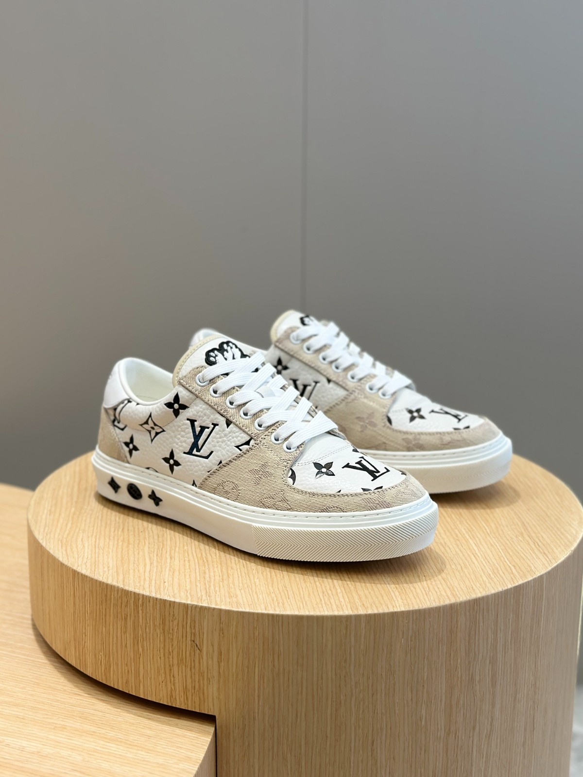 024 37123157 size 38-45