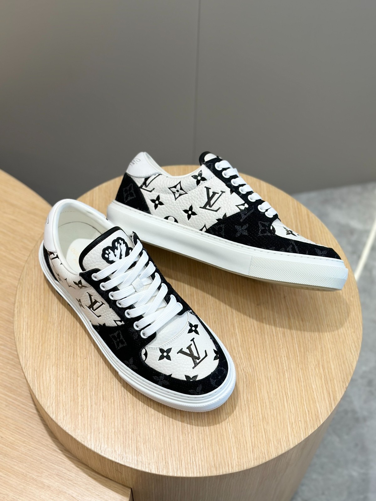 023 37123157 size 38-45