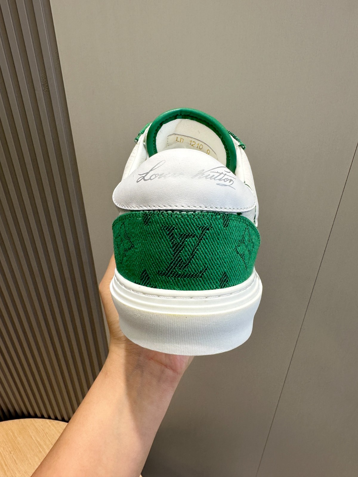 022 37123157 size 38-45
