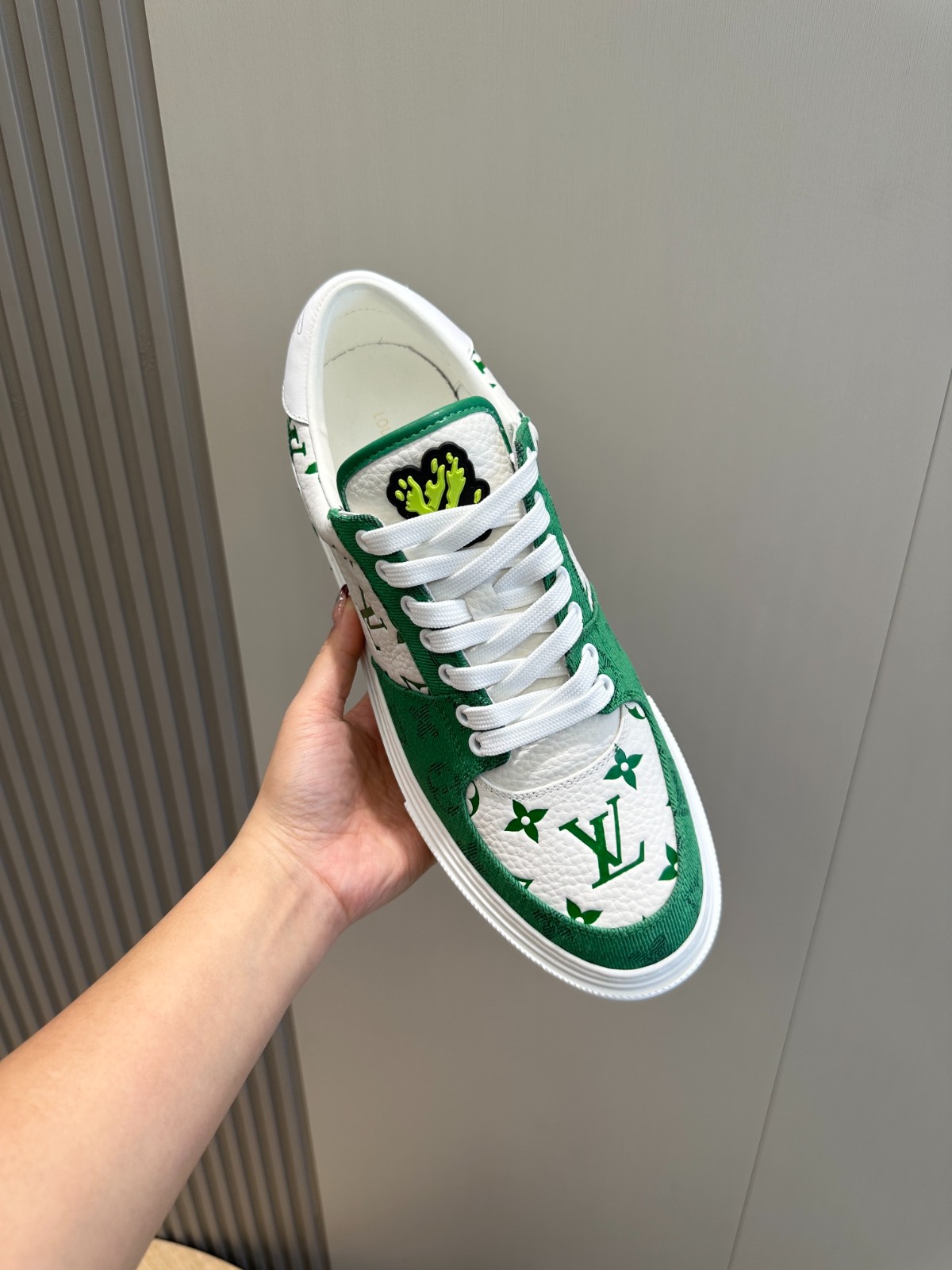 022 37123157 size 38-45