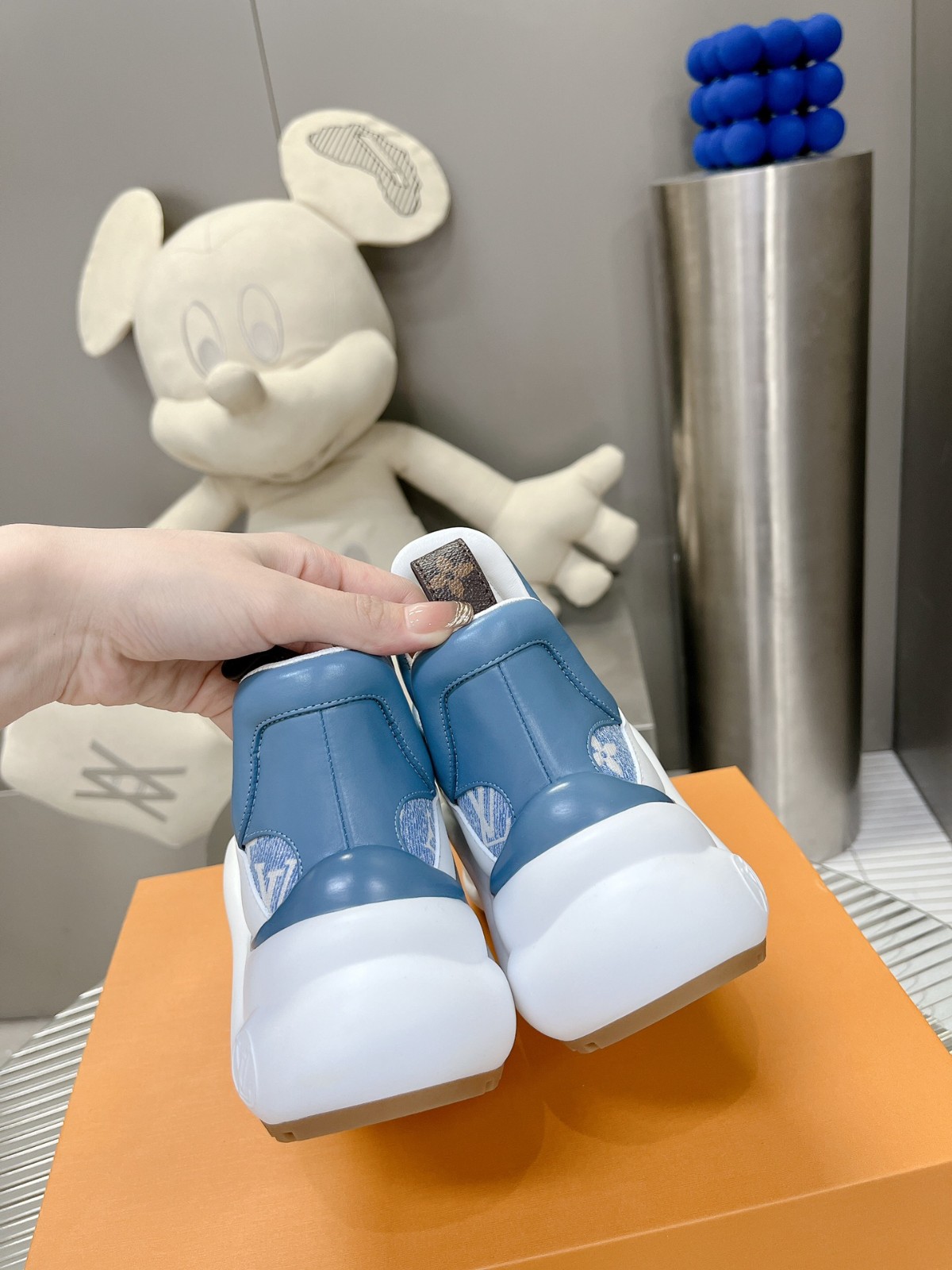 018 39123128 size 35-41