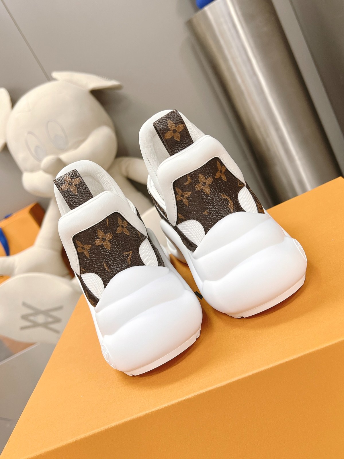 017 39123128 size 35-41