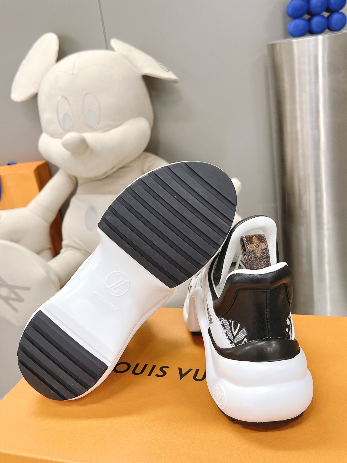 010 39123128 size 35-41