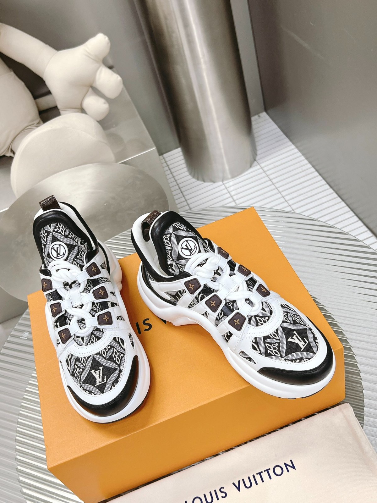 010 39123128 size 35-41