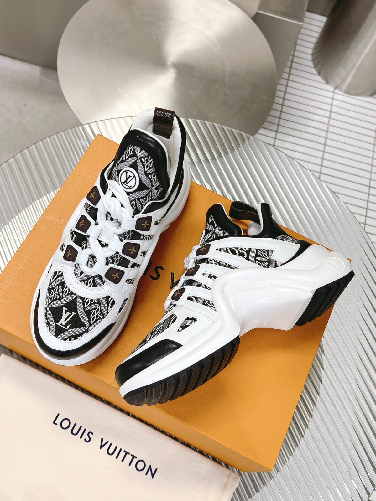 010 39123128 size 35-41