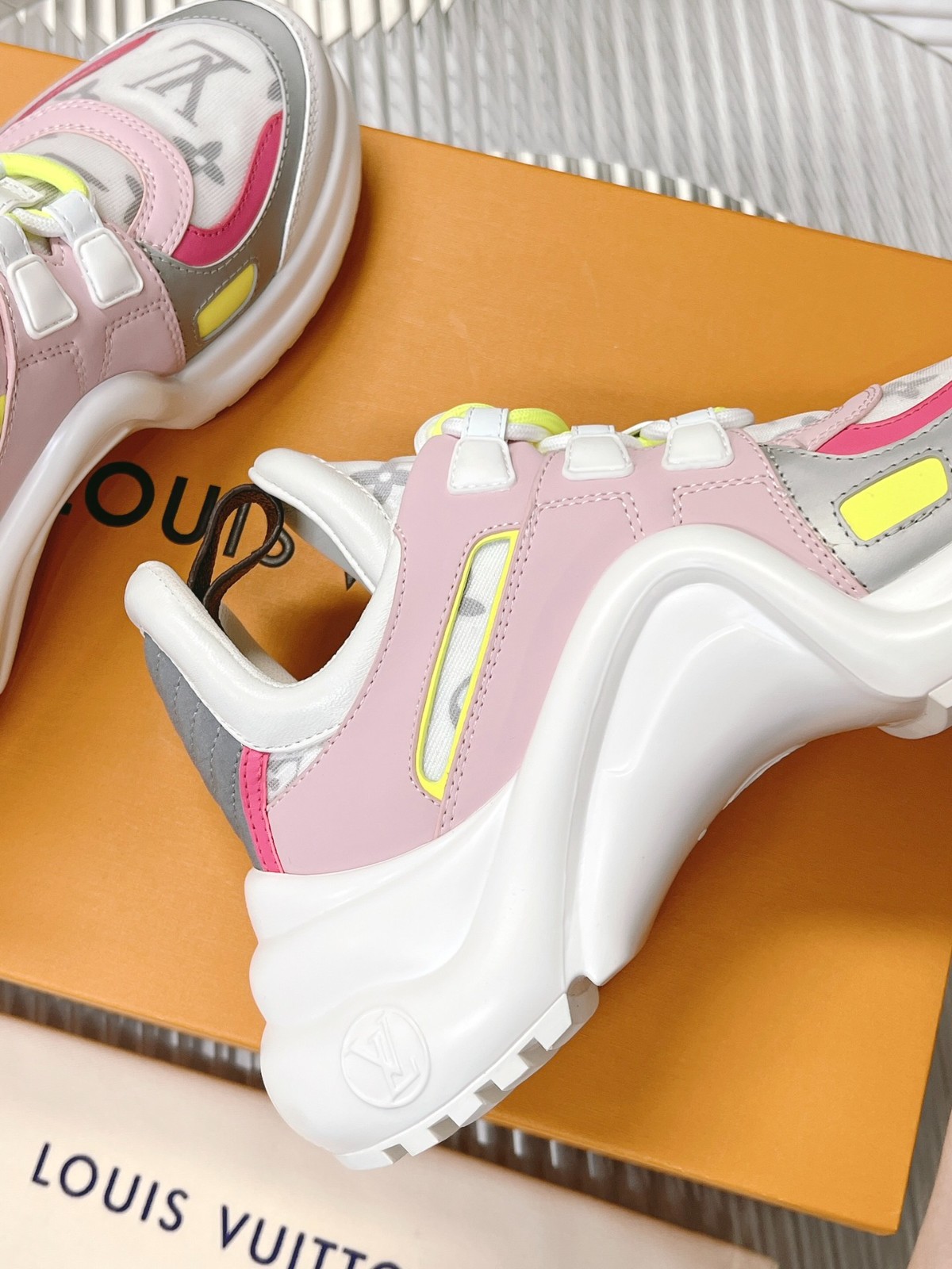 009 39123128 size 35-41