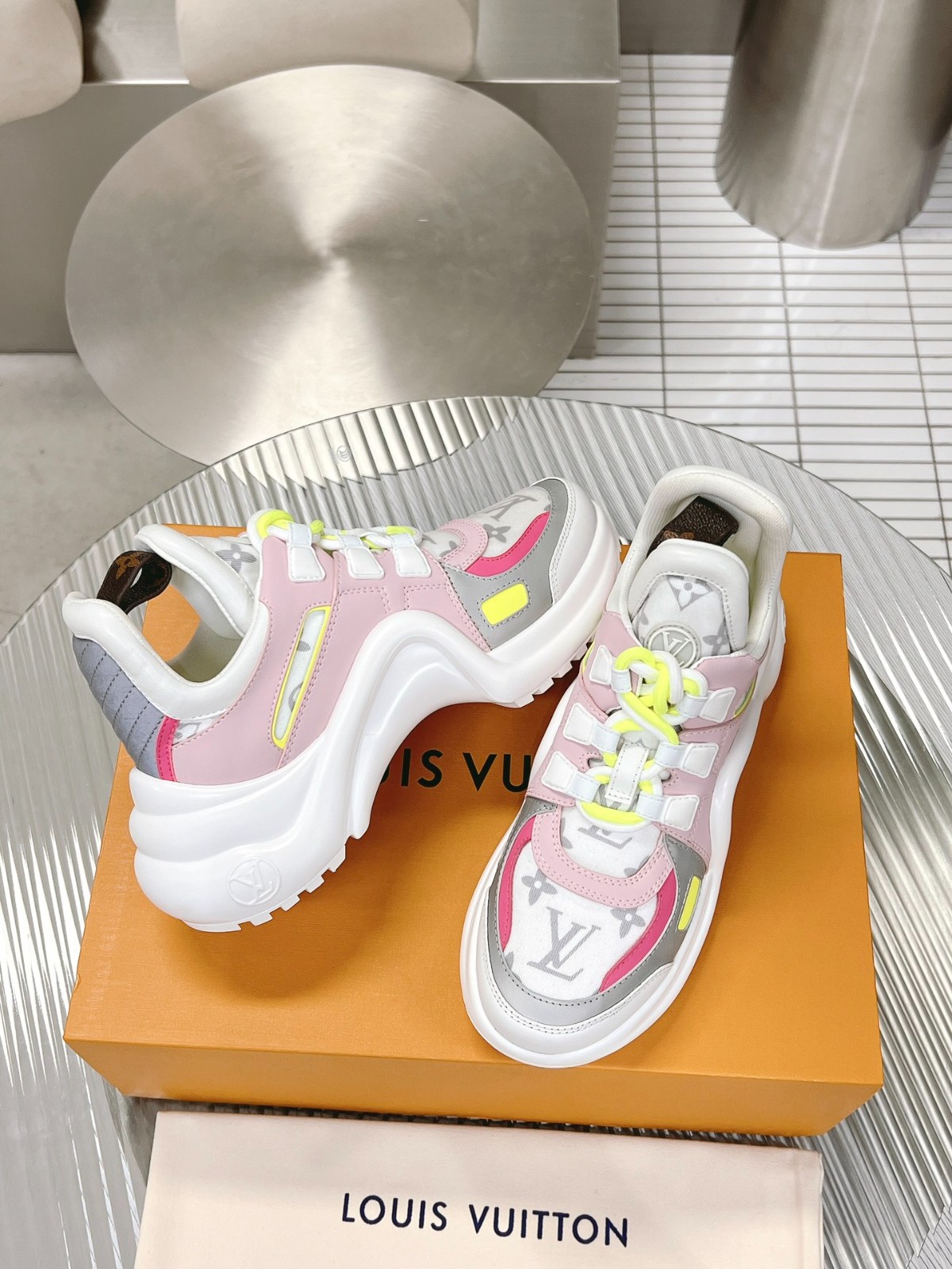 009 39123128 size 35-41