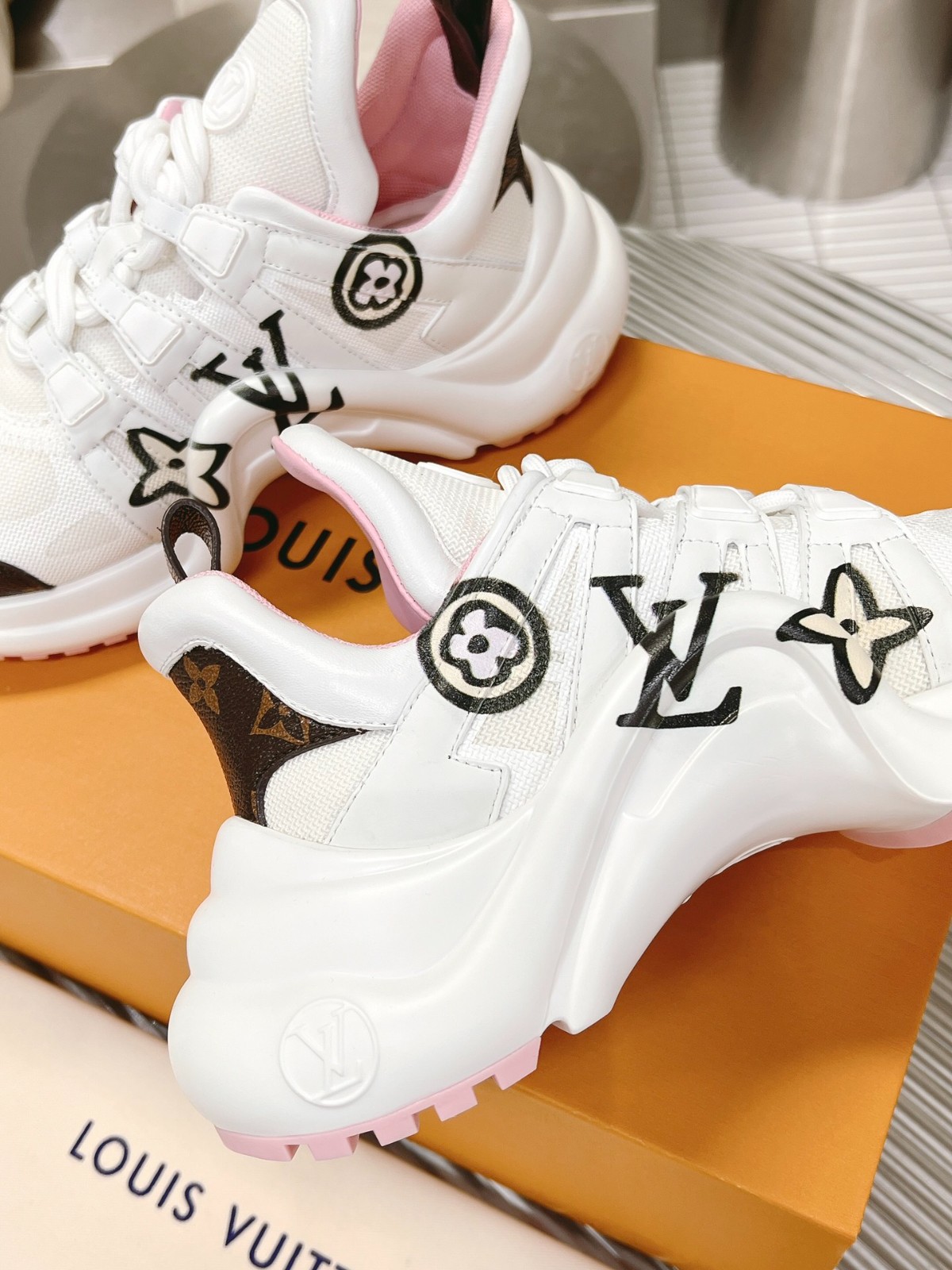 008 39123128 size 35-41