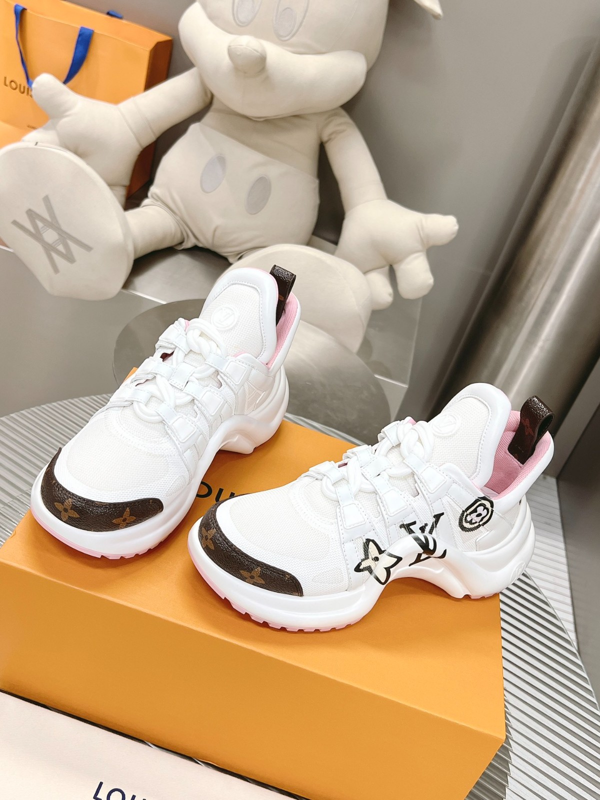 008 39123128 size 35-41