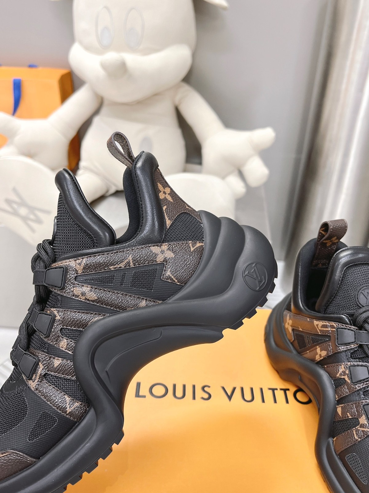 007 39123128 size 35-41