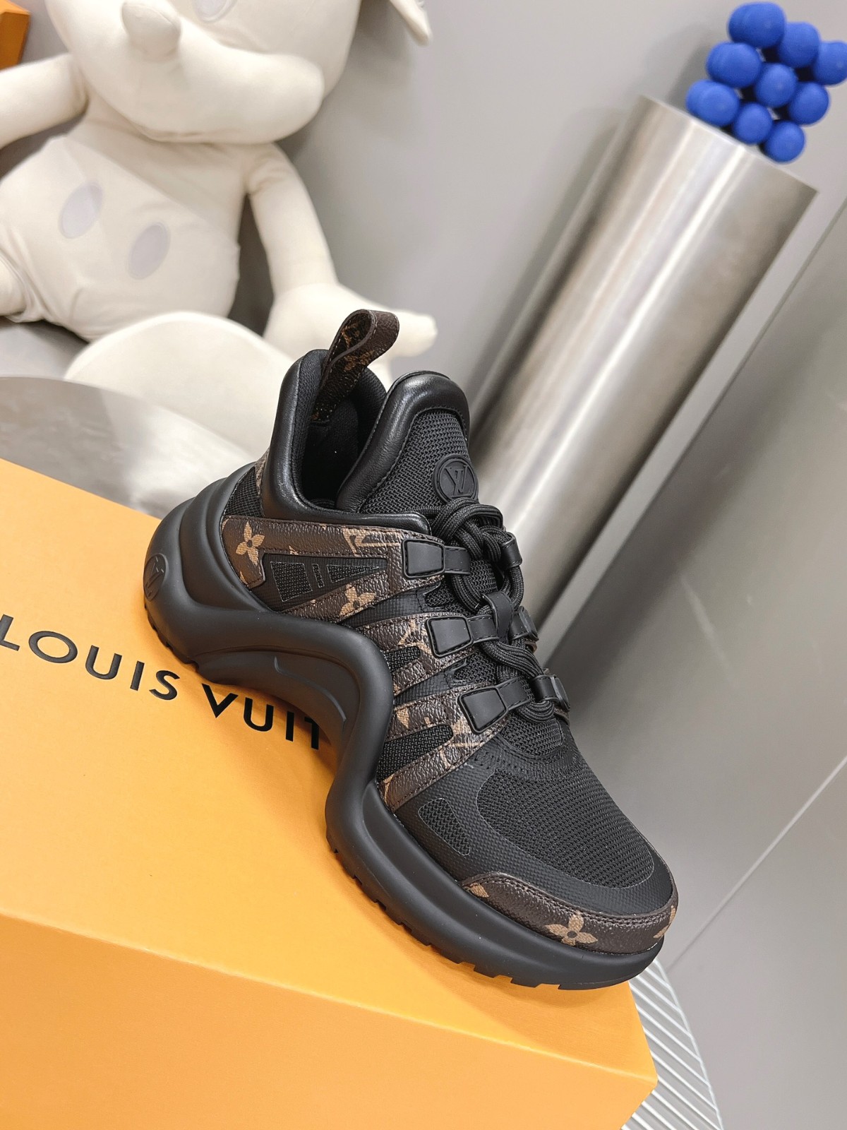 007 39123128 size 35-41