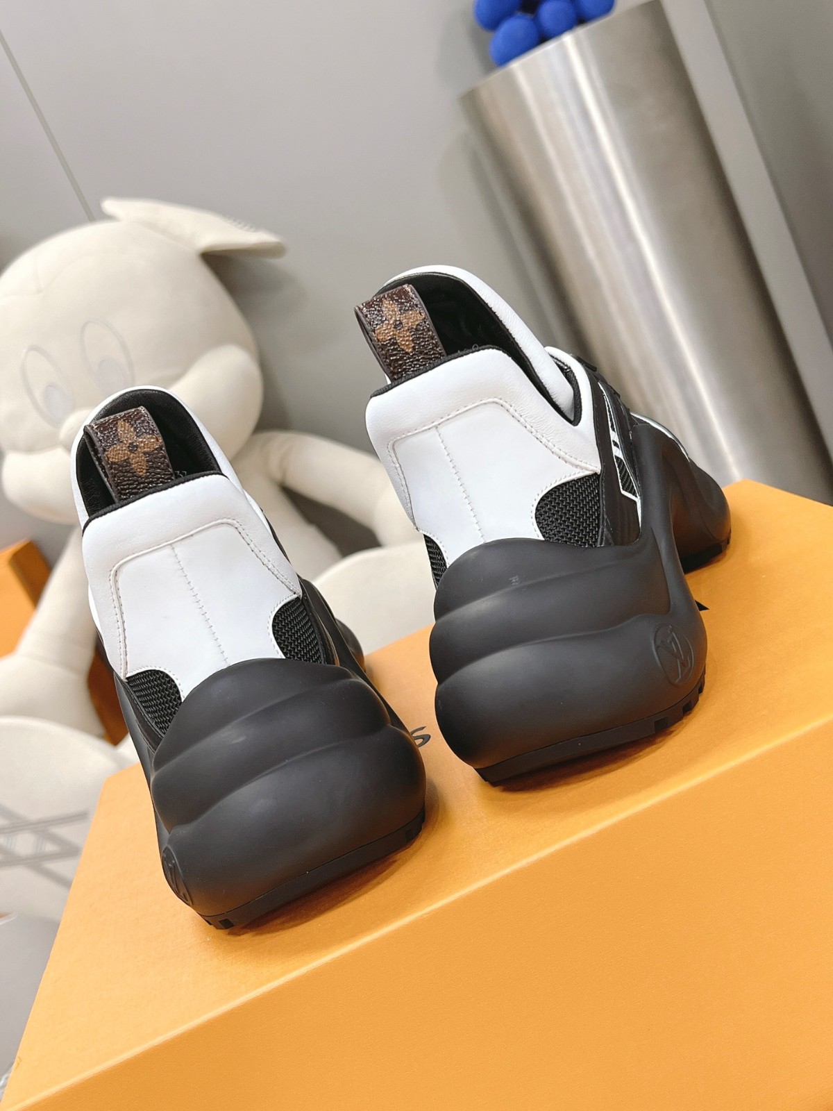 005 39123128 size 35-41
