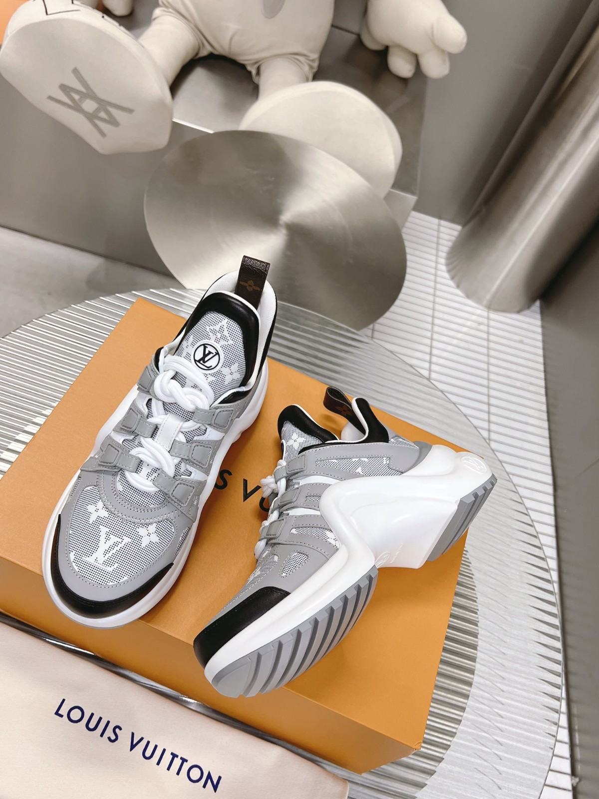 004 39123128 size 35-41