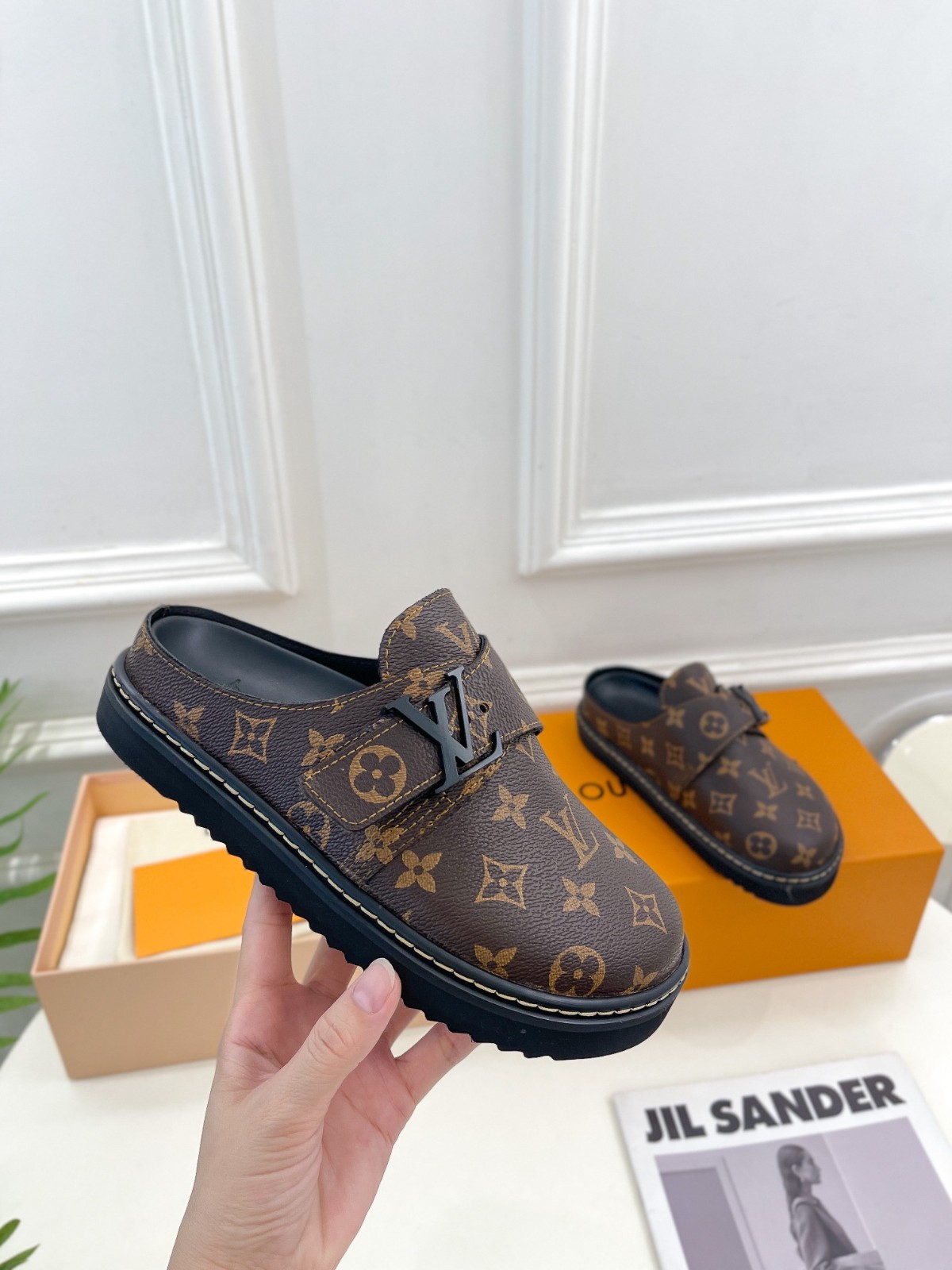 052 33123141 size 35-45