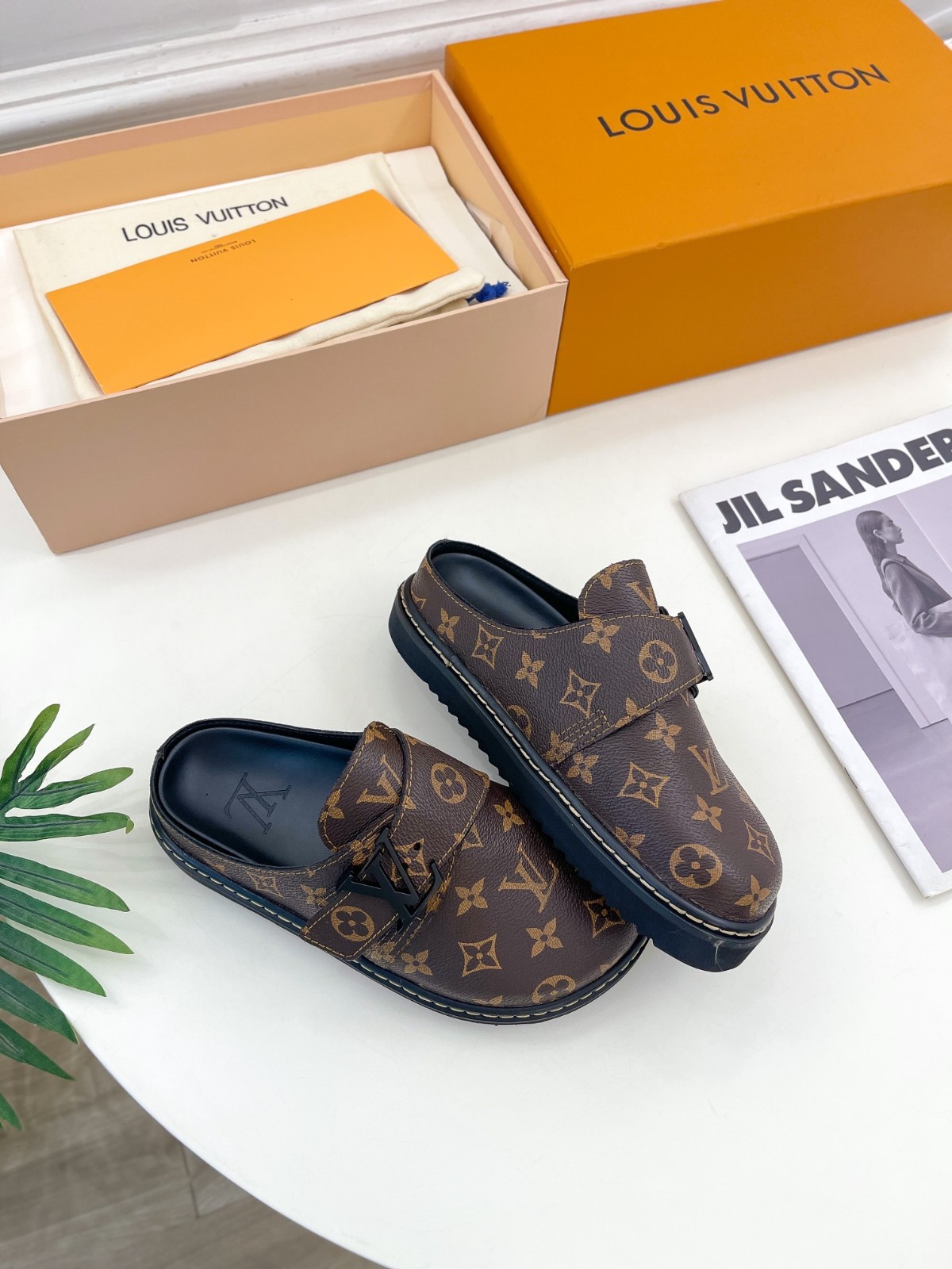 052 33123141 size 35-45
