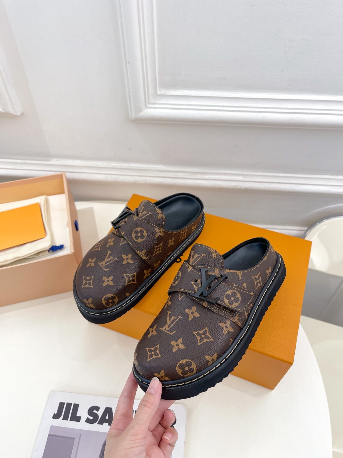 052 33123141 size 35-45