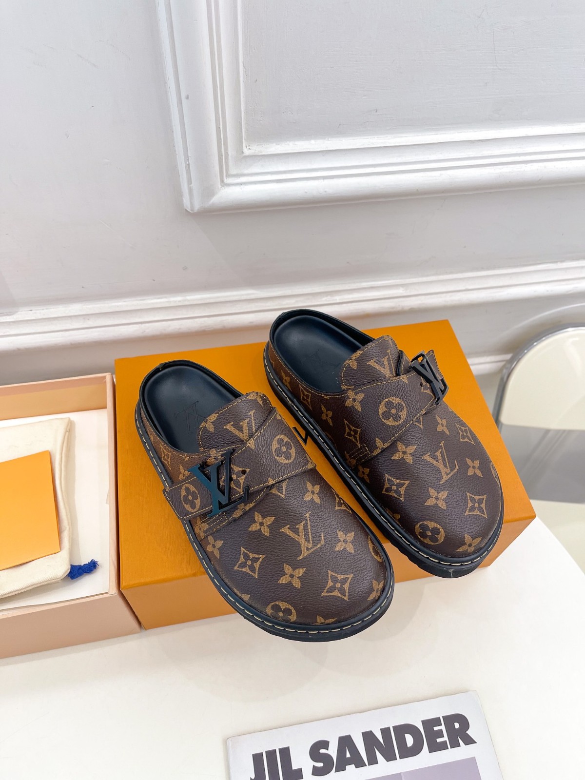 052 33123141 size 35-45