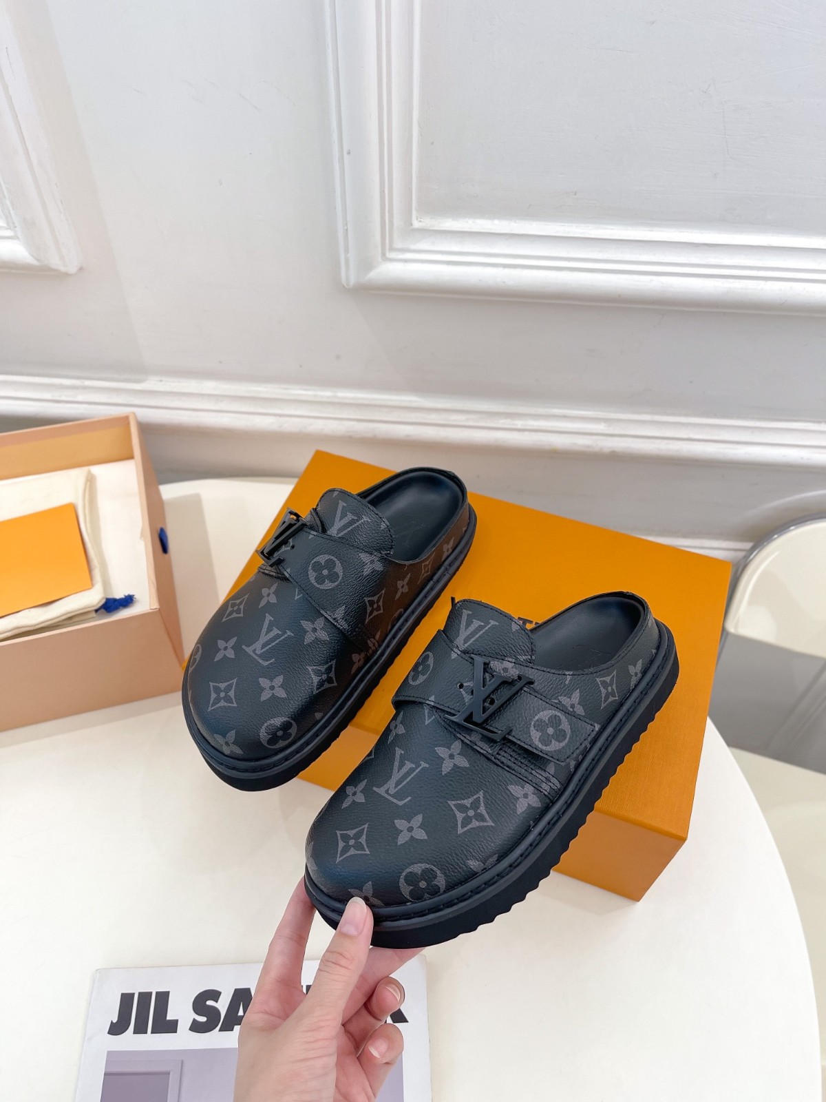 051 33123141 size 35-45