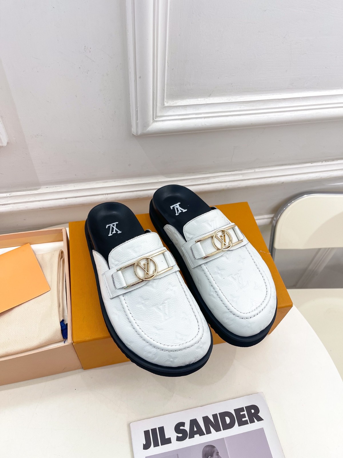 046 33123141 size 35-46
