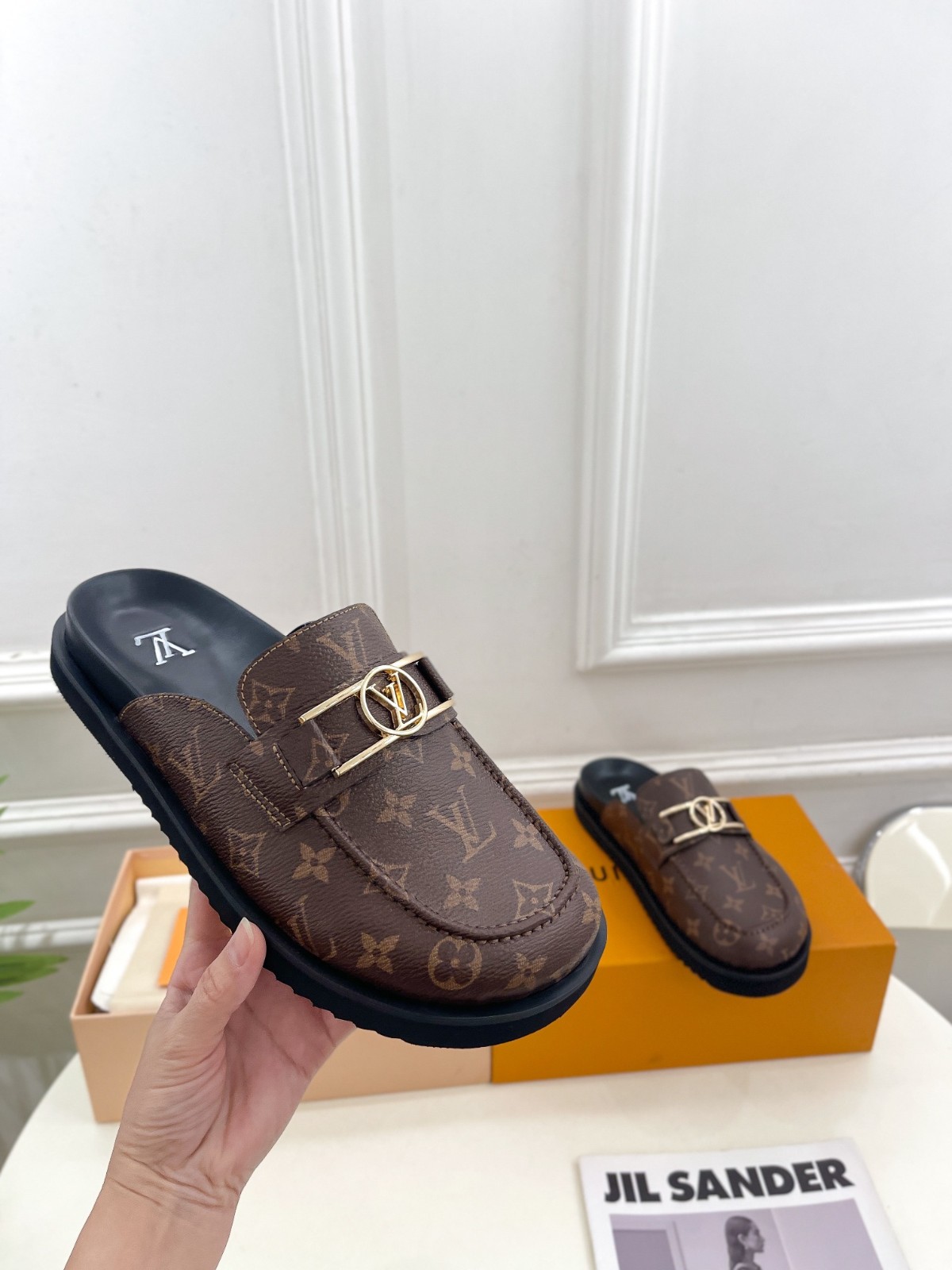 042 33123141 size 35-46