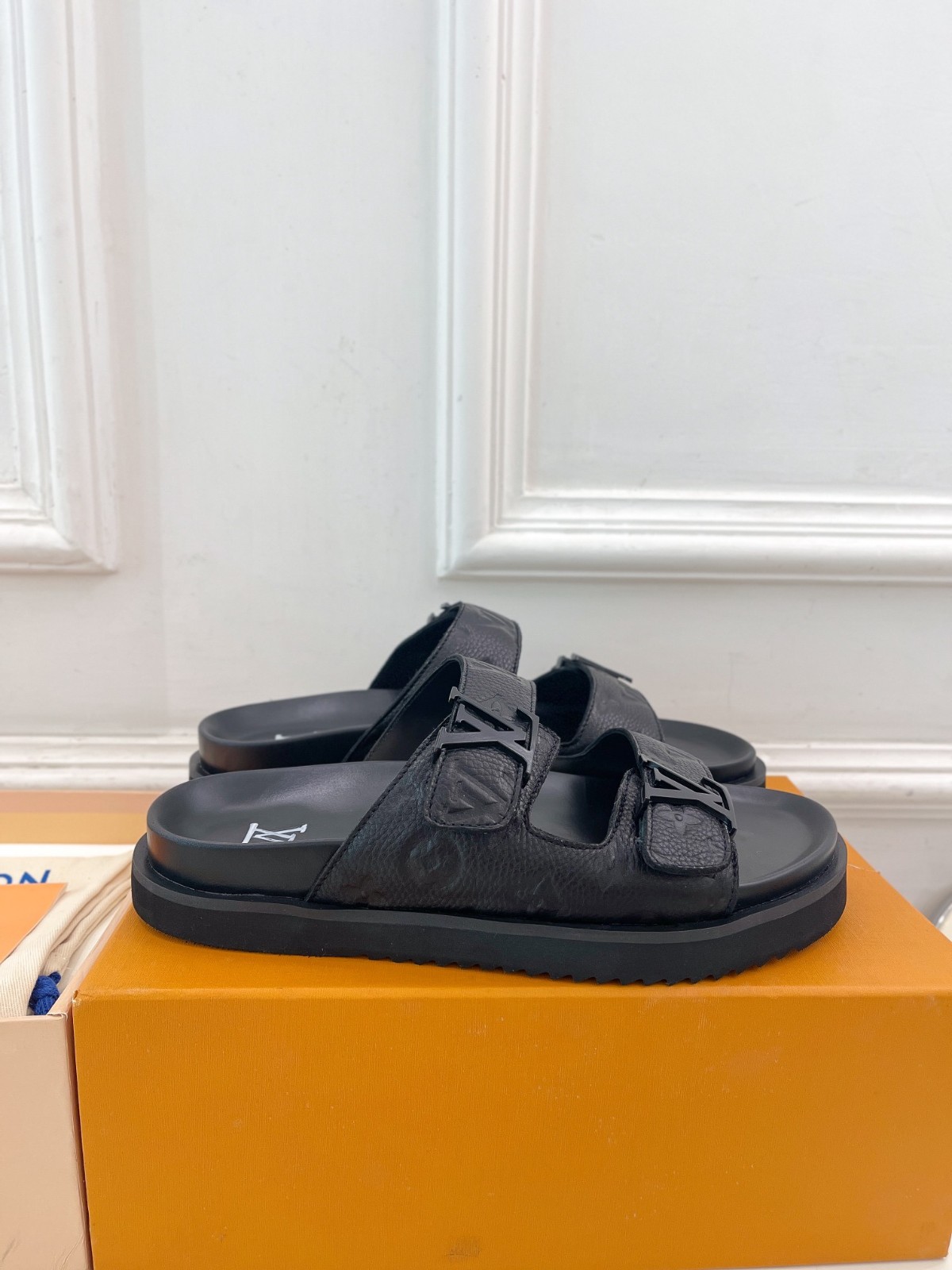 041 31123136 size 35-46