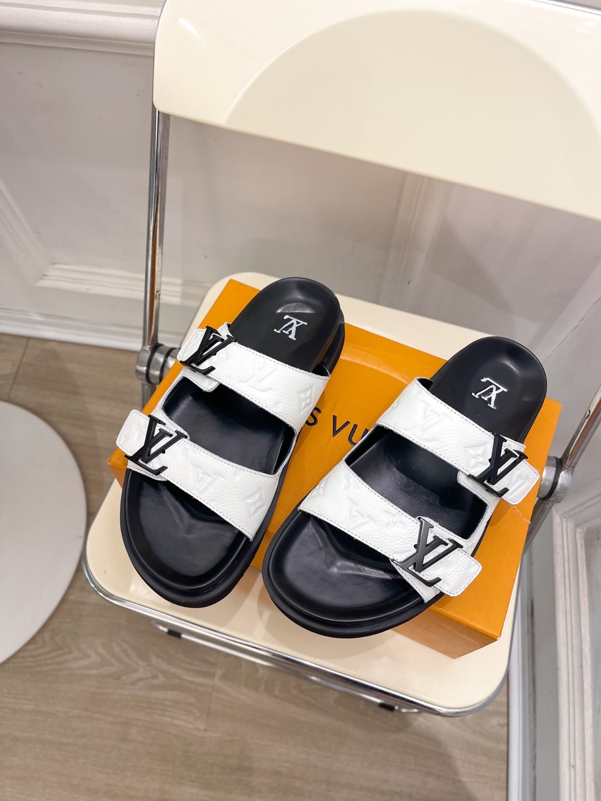 040 31123136 size 35-46