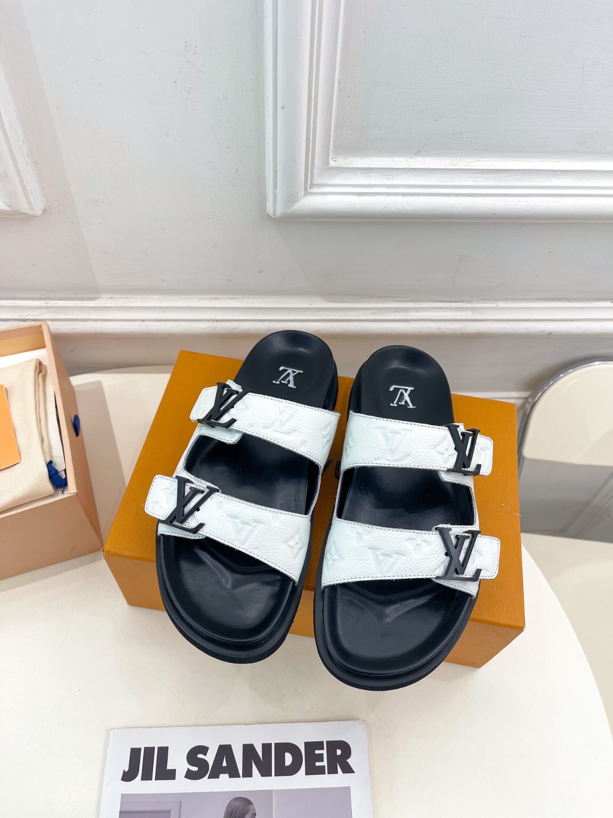 040 31123136 size 35-46