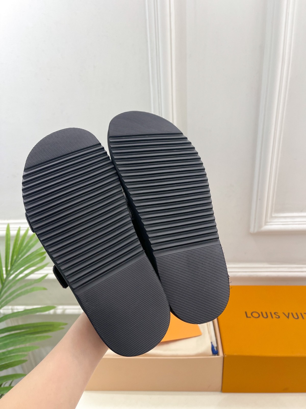 039 31123136 size 35-46