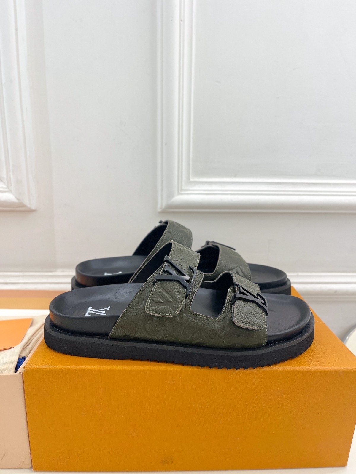 038 31123136 size 35-46