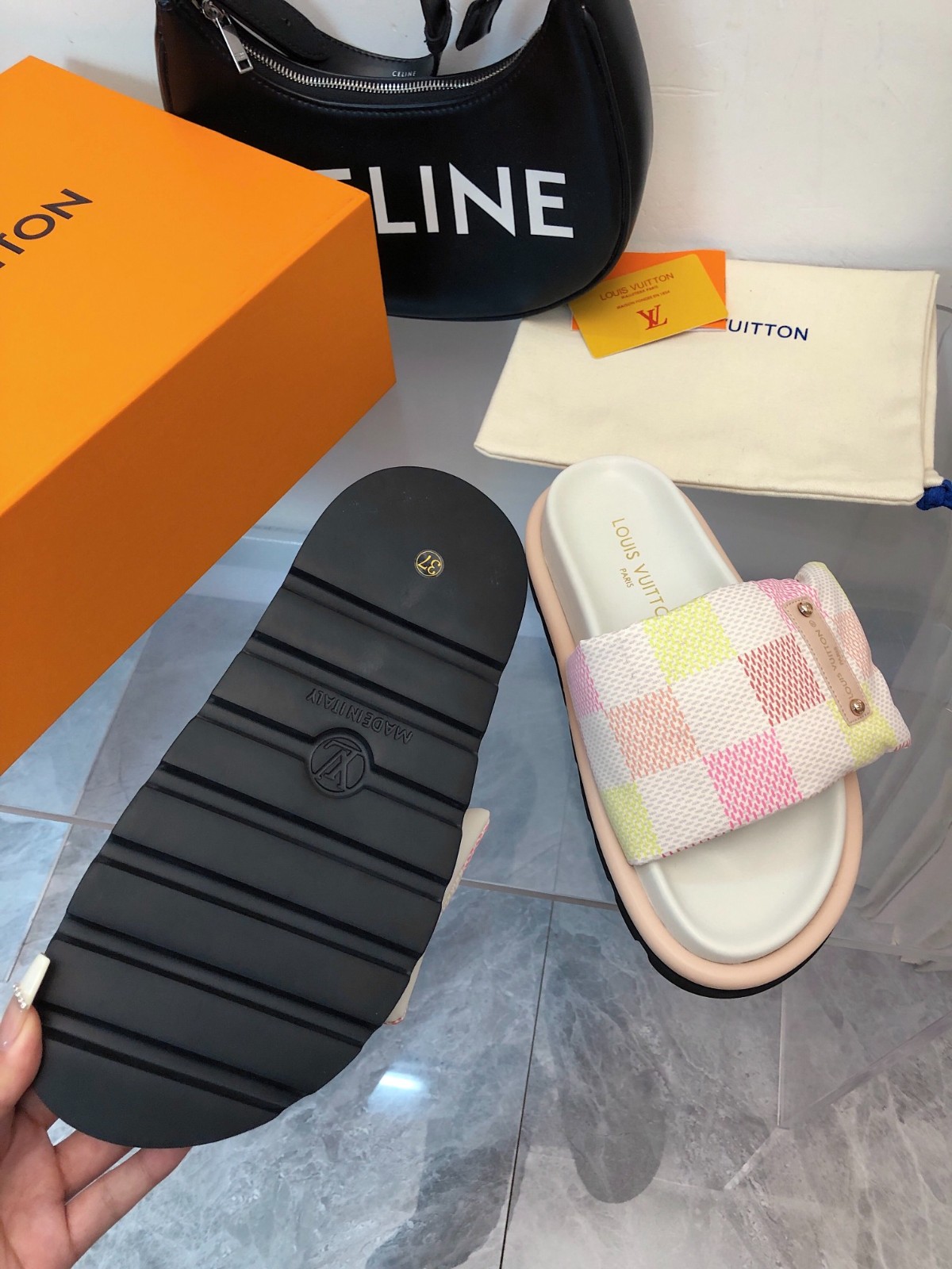 023 24123103 size 35-46