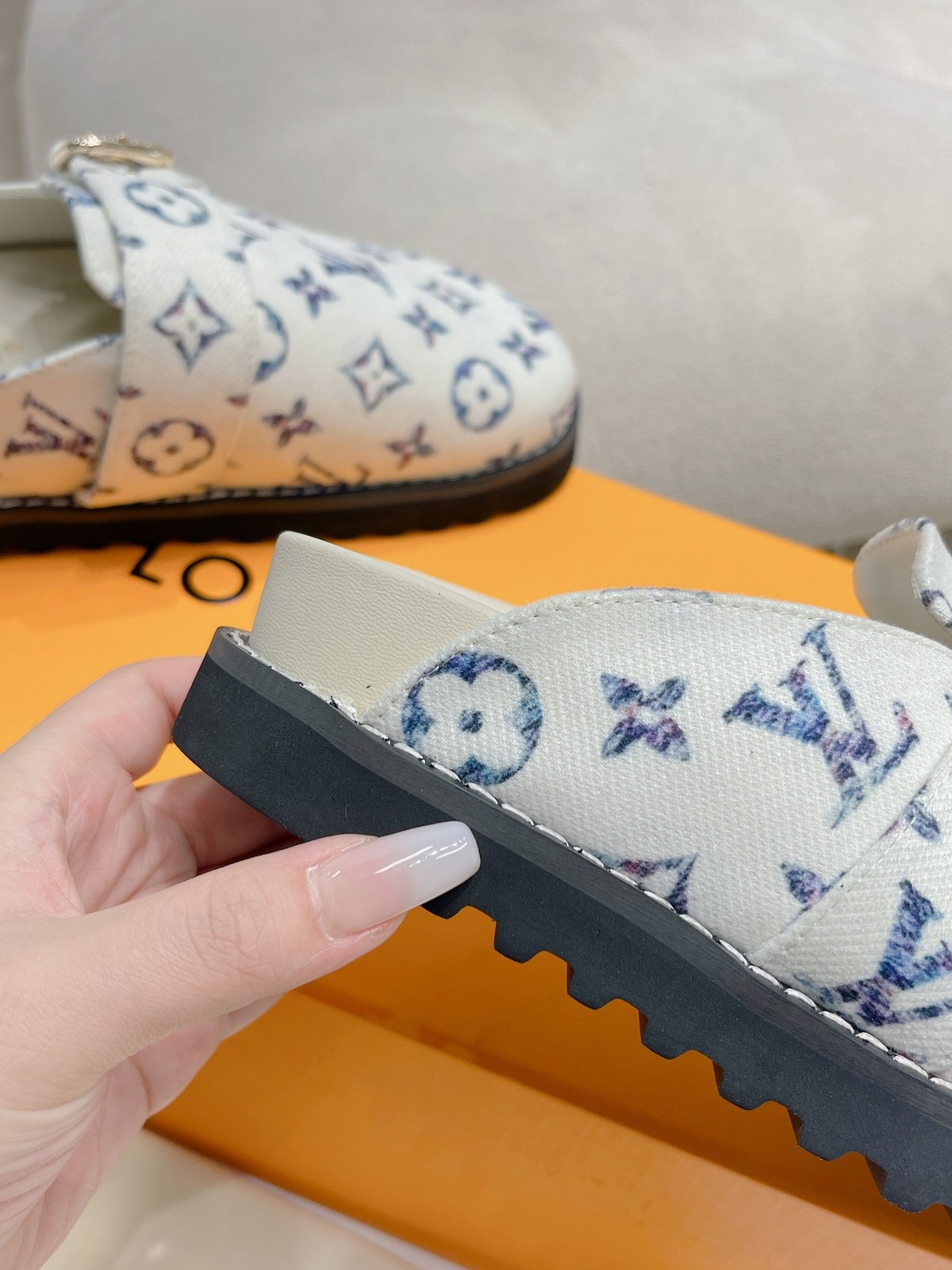 003 24123101 size 34-45