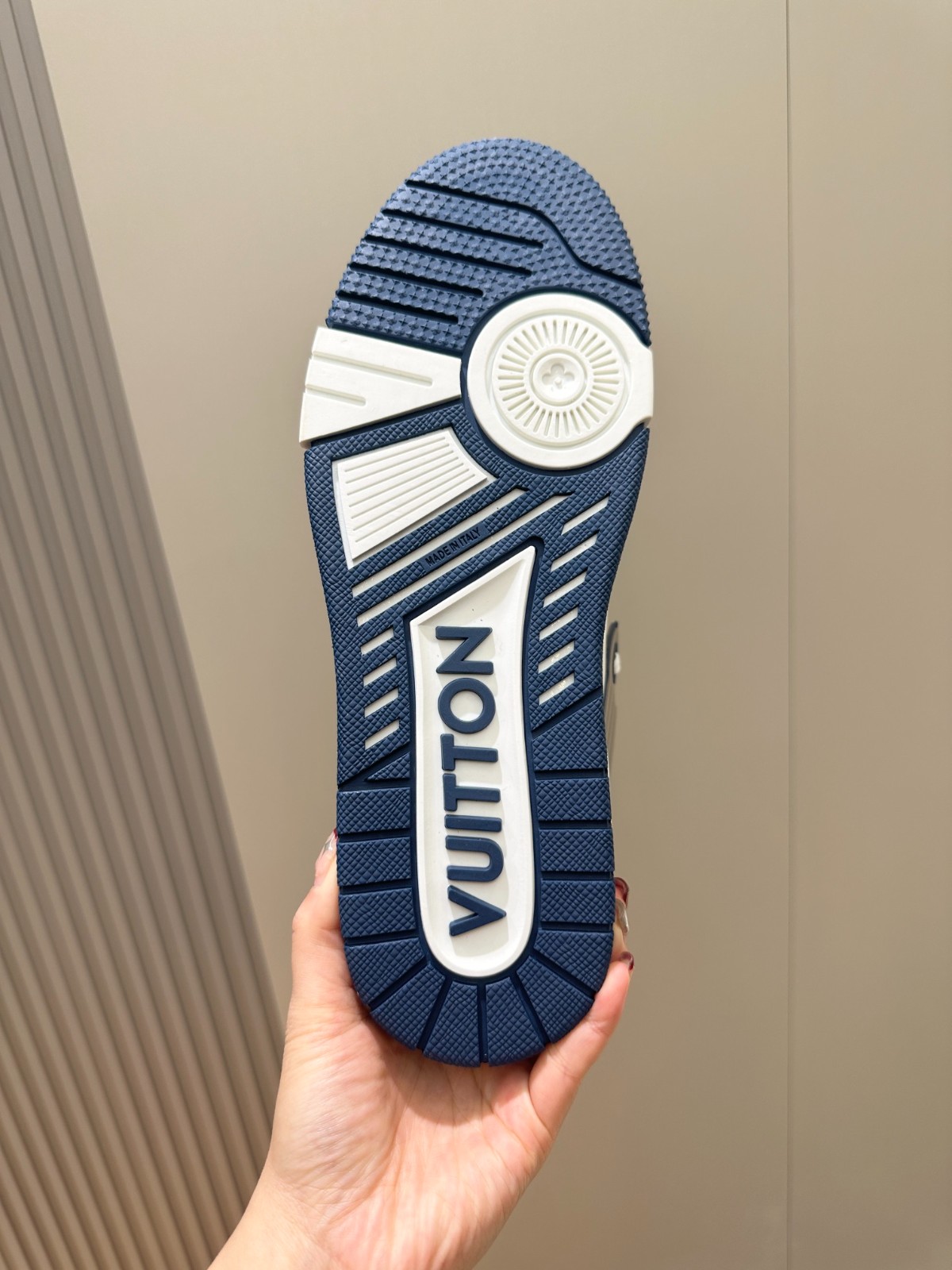 051 43123159 size 38-45