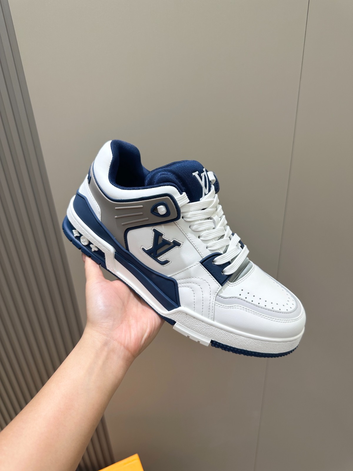 051 43123159 size 38-45