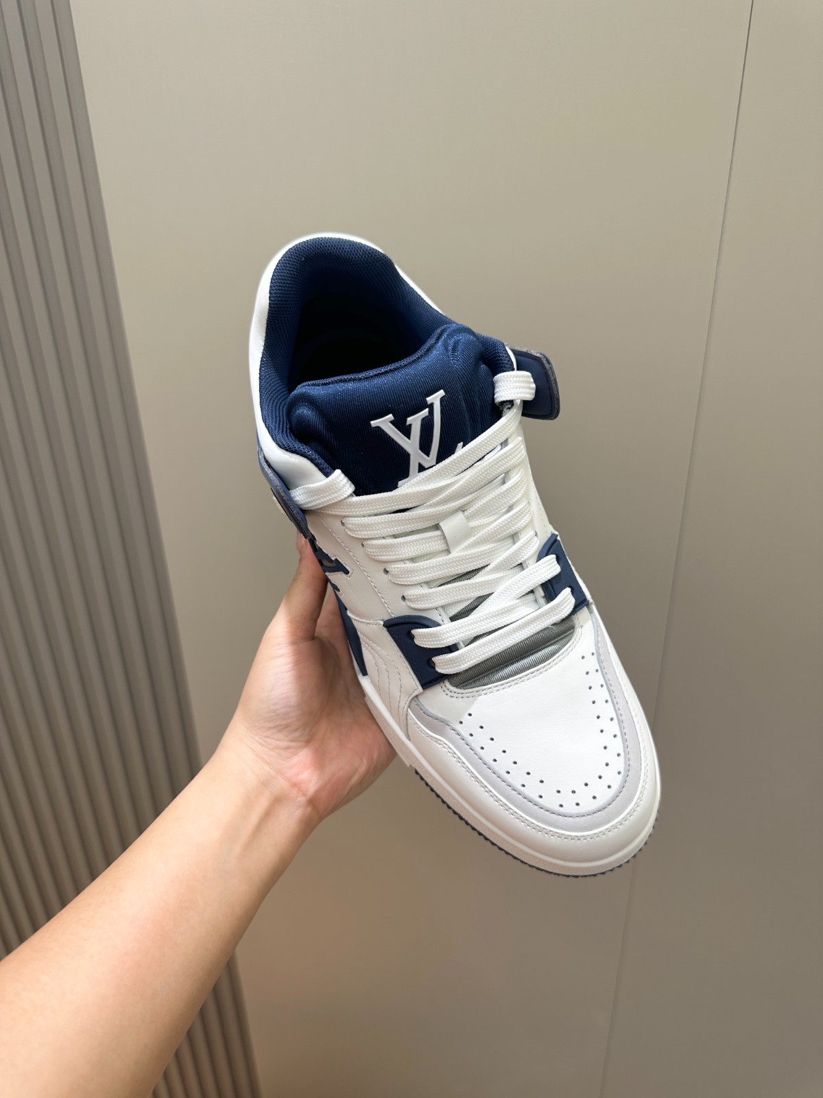 051 43123159 size 38-45