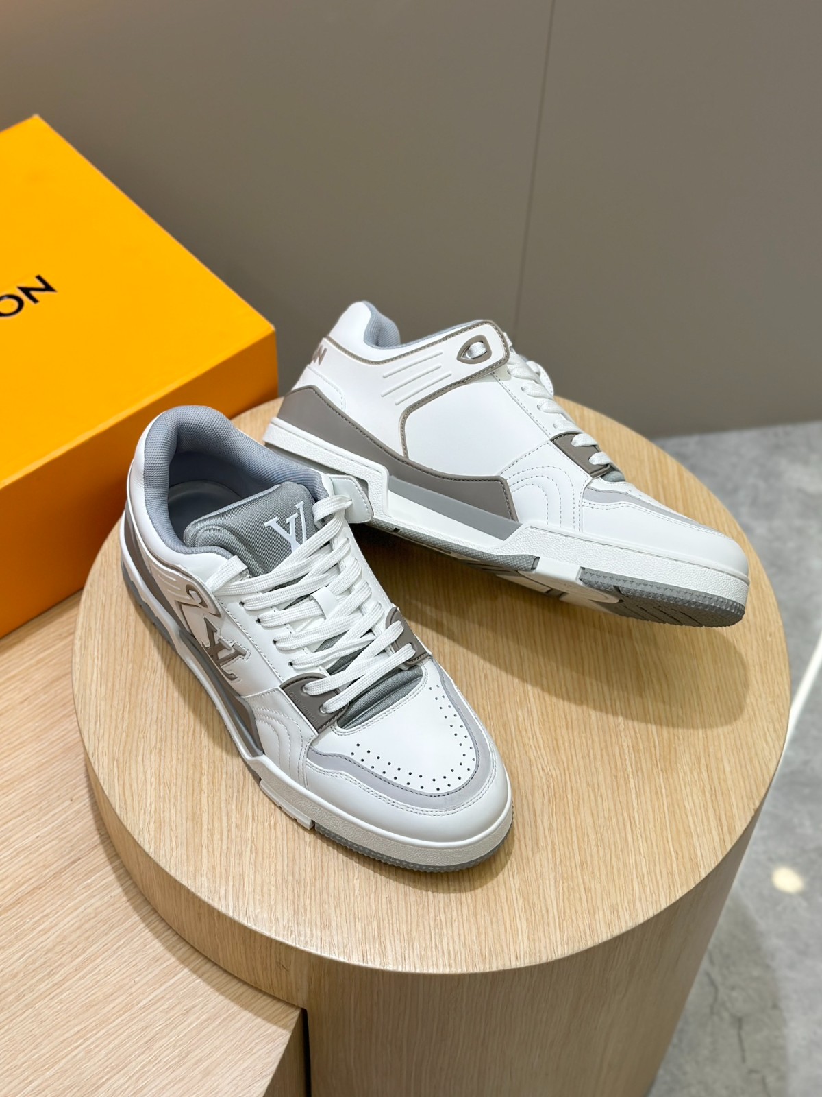 050 43123159 size 38-45