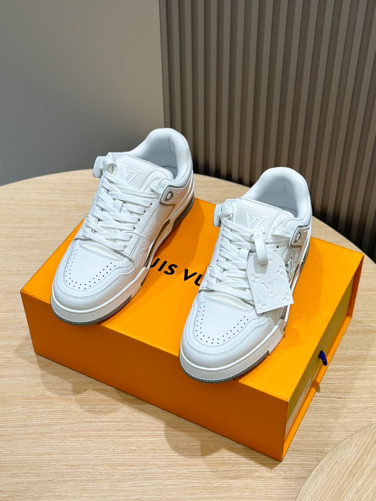 049 43123159 size 38-45